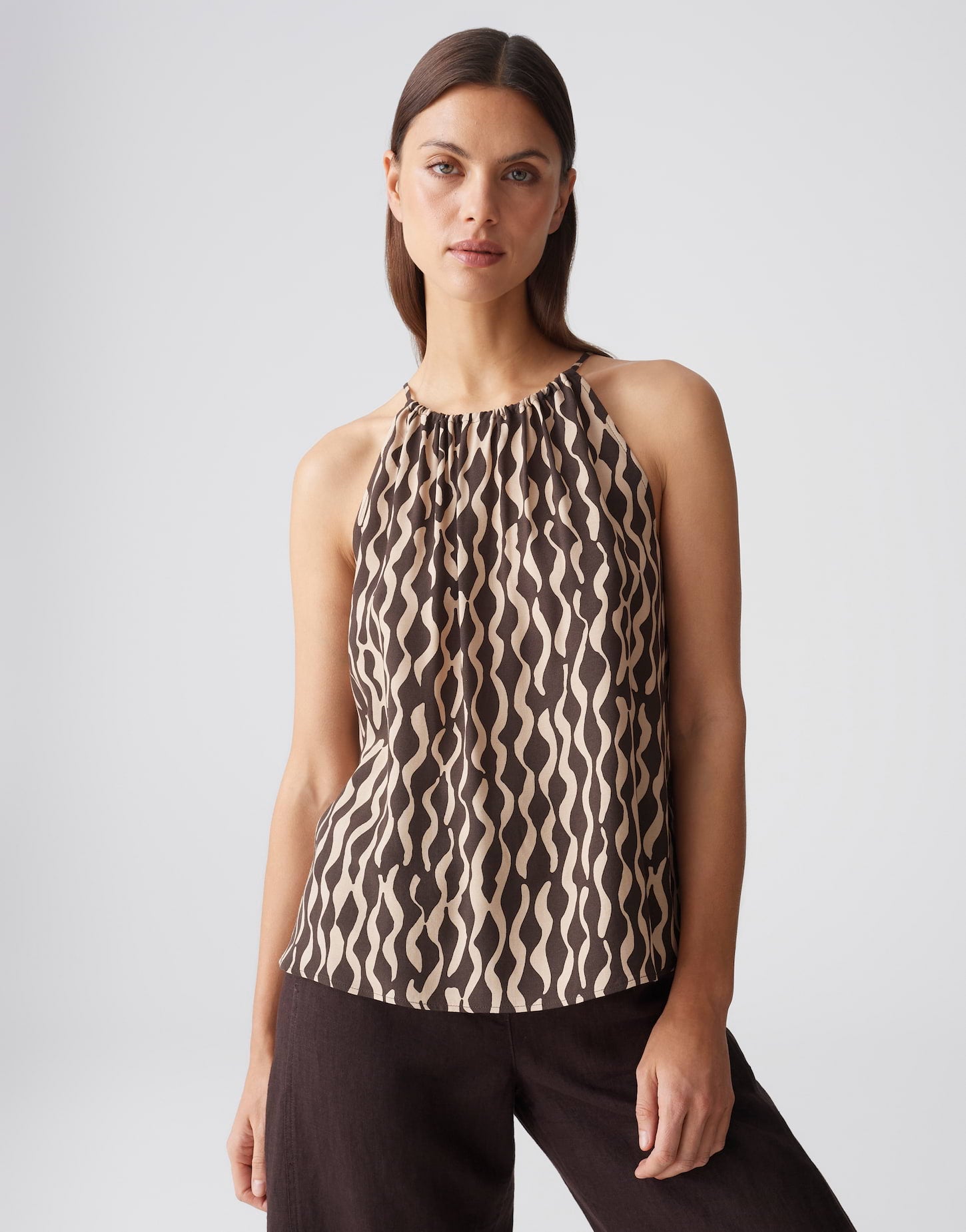 Dein fließendes Neckholder-Top