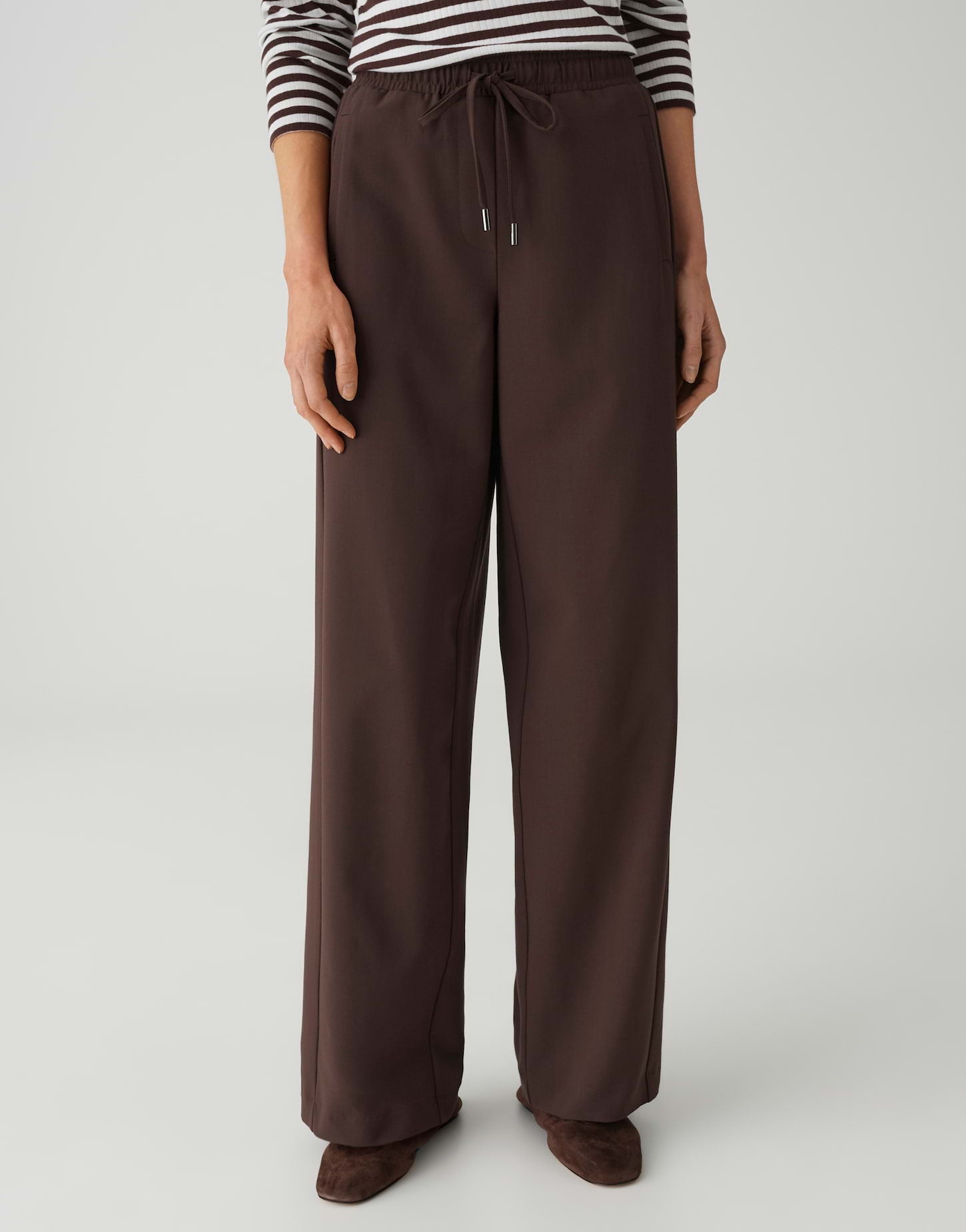 Weite Hose mit fließendem Fall