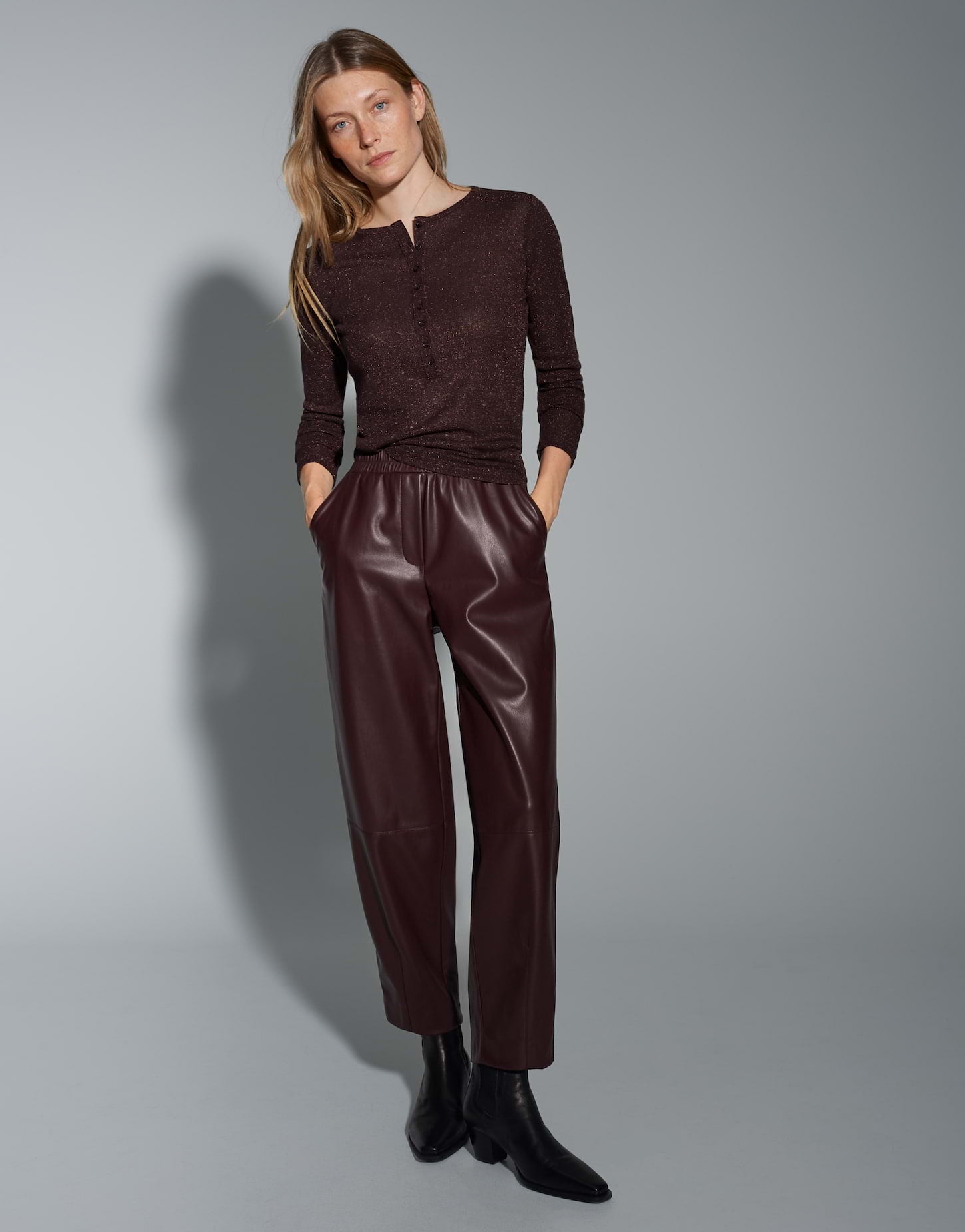 Henley-Rippshirt mit Knopfleiste