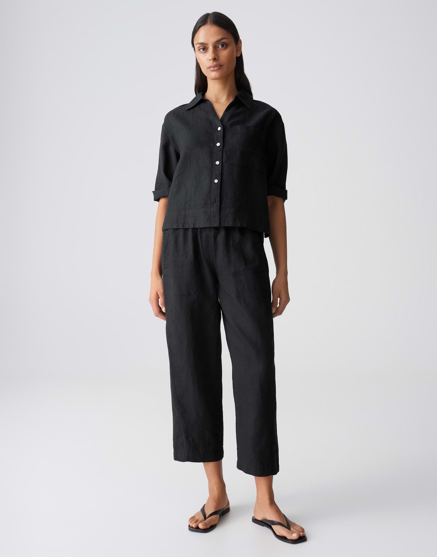 Deine oversized Leinenbluse mit Perlmuttknöpfen