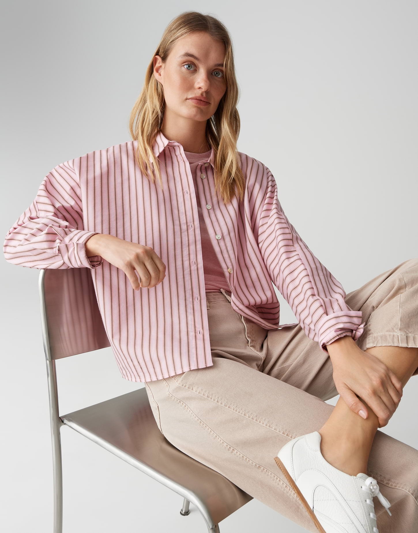 Stylische Bluse mit Streifen & modernem Fledermausärmel