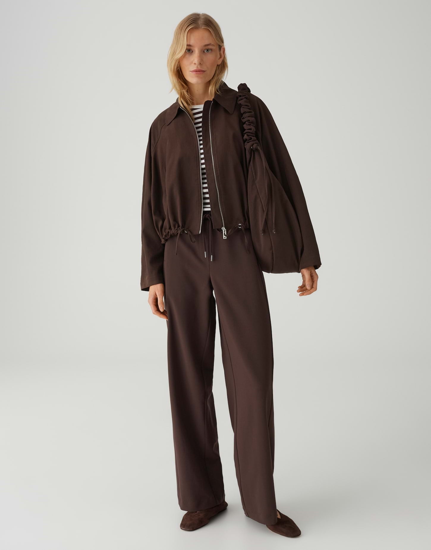 Weite Hose mit fließendem Fall