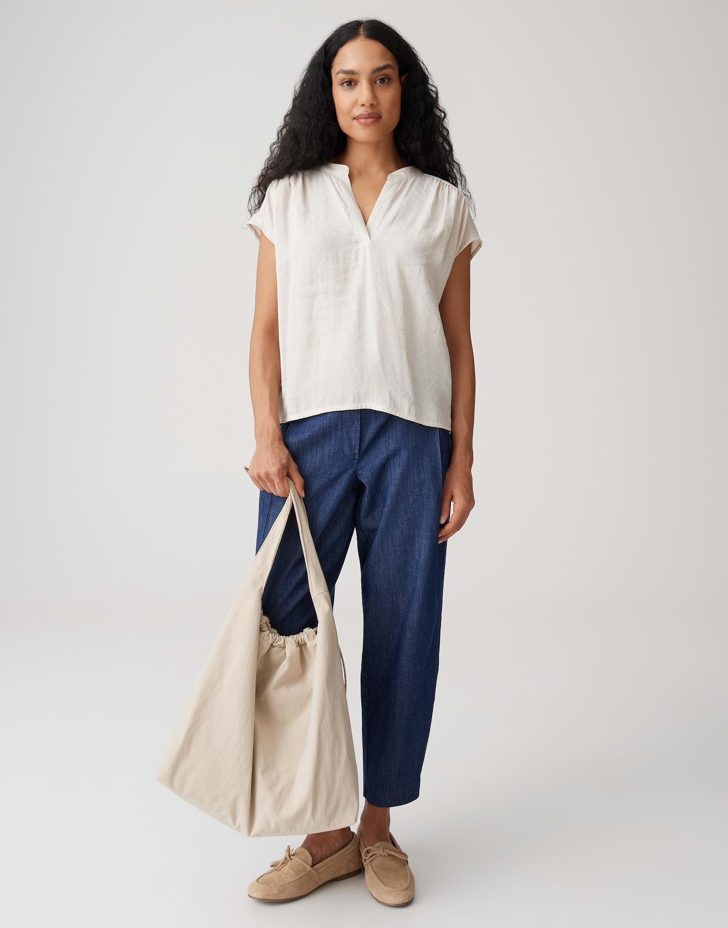 Fließende Bluse mit edlen Falten-Details