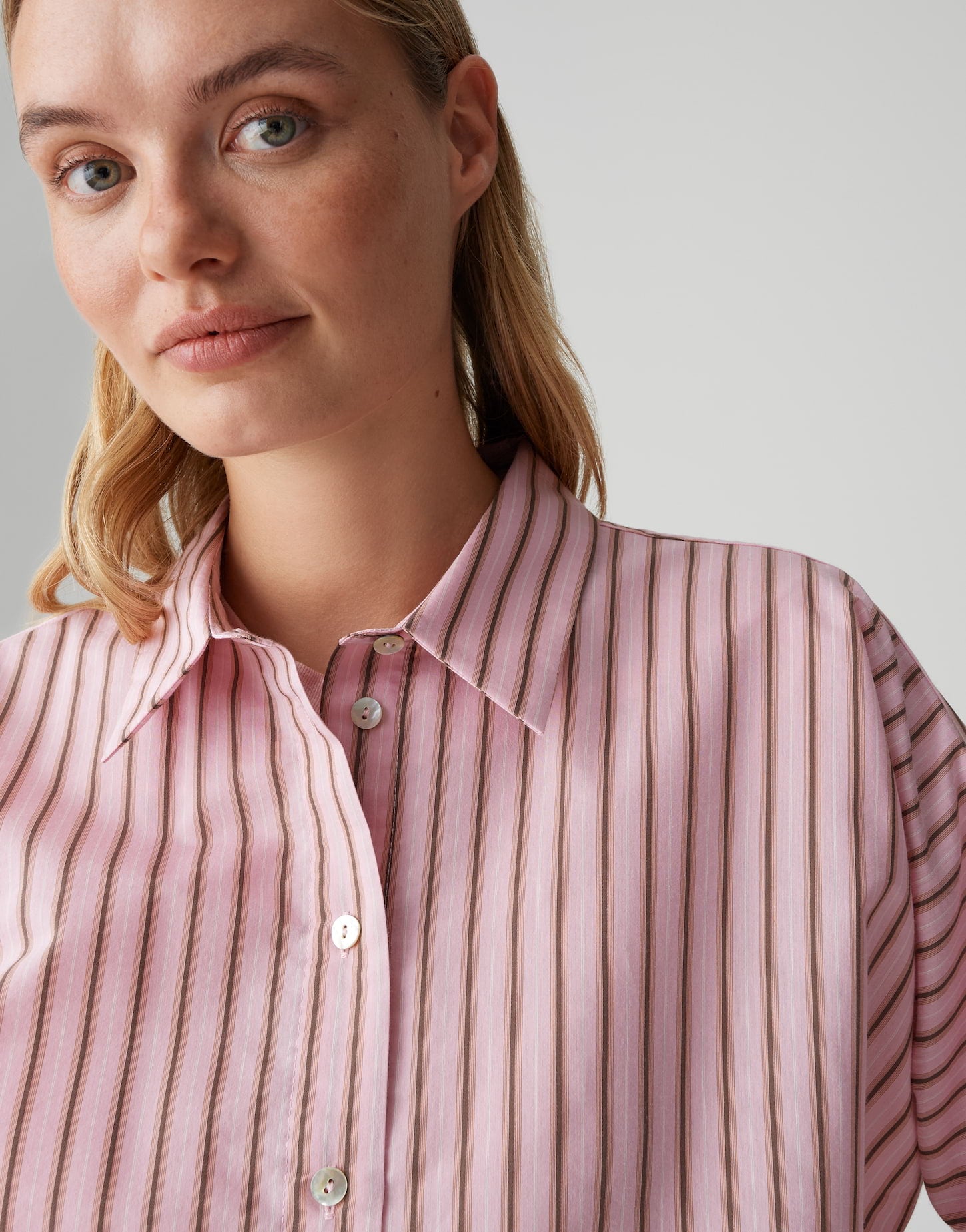 Stylische Bluse mit Streifen & modernem Fledermausärmel