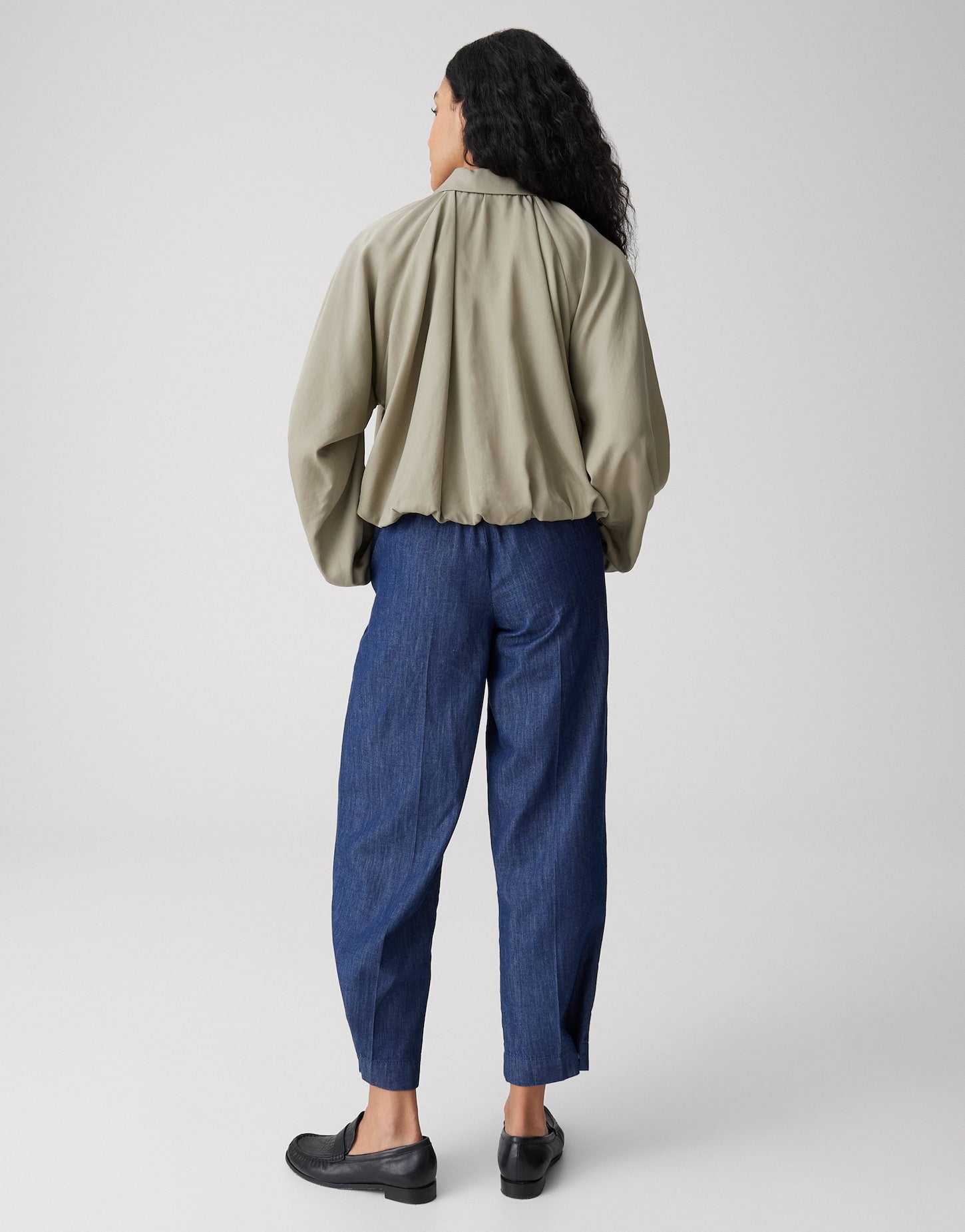 Die Oversized-Ballonjacke mit mattem Finish