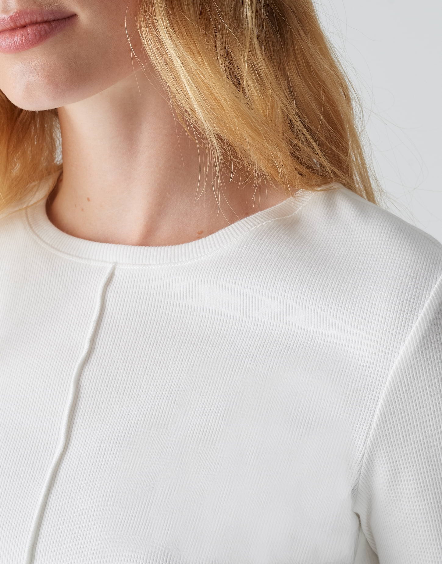 Langarmshirt mit feiner Rippstruktur