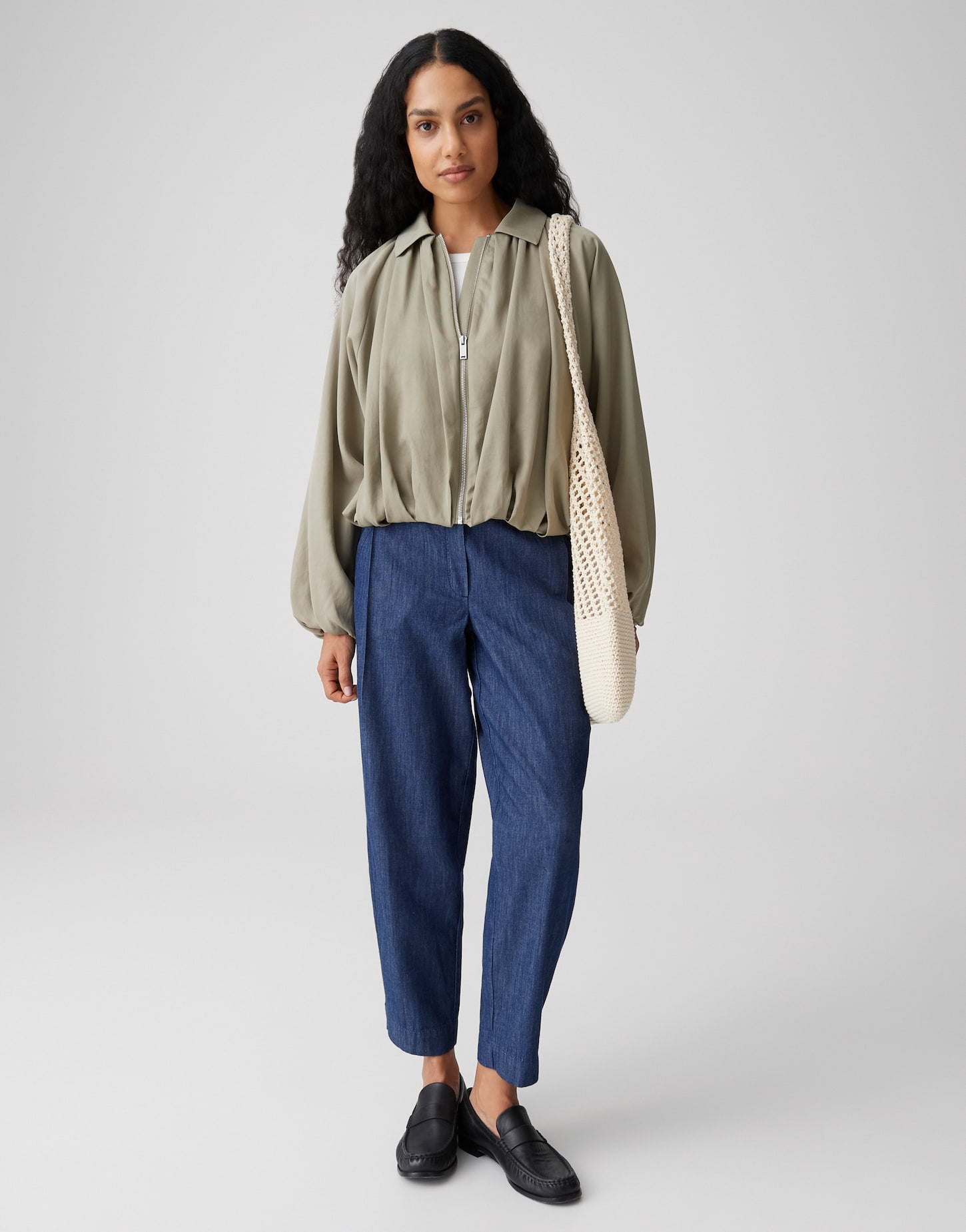 Die Oversized-Ballonjacke mit mattem Finish