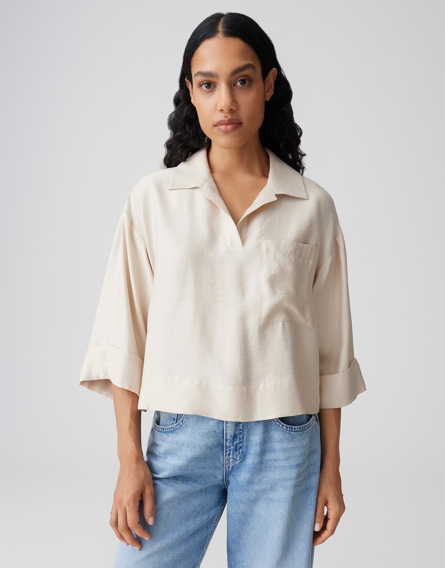 Die schimmernde Oversized-Bluse