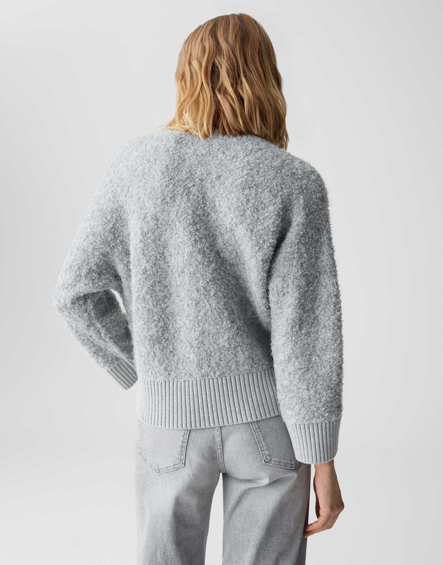 Bouclé-Strickpullover mit flauschiger Oberfläche