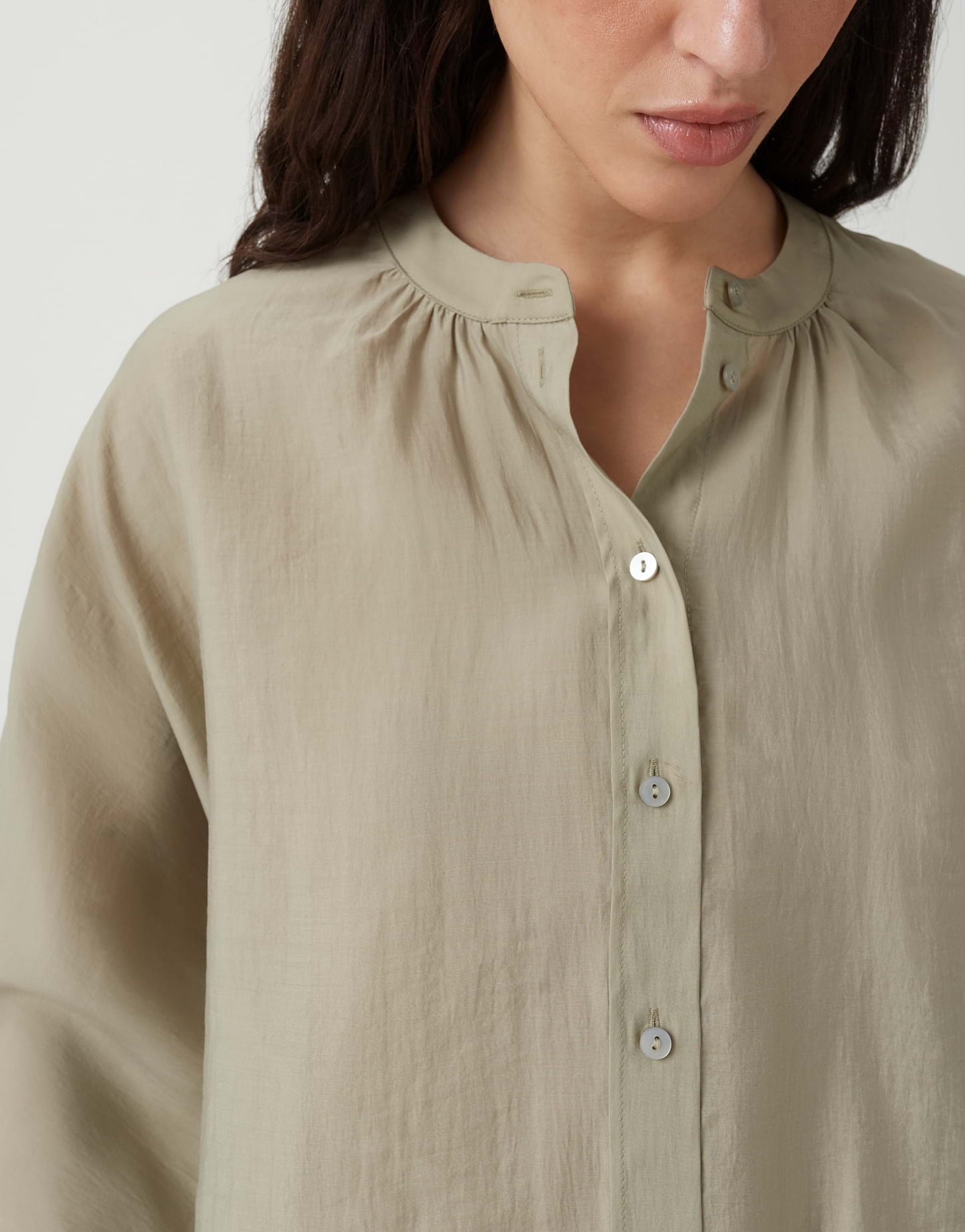 Struktur-Bluse im modernen Fledermaus-Stil
