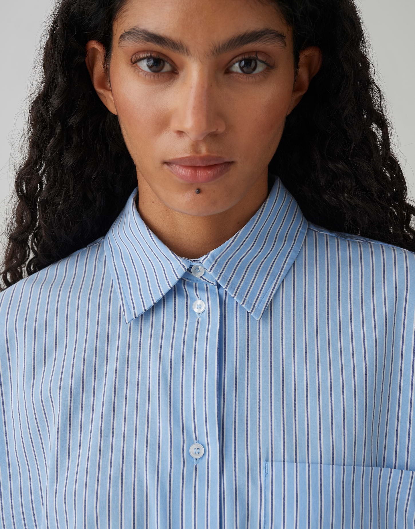 Lässiger Streifen-Look mit Ballon-Effekt