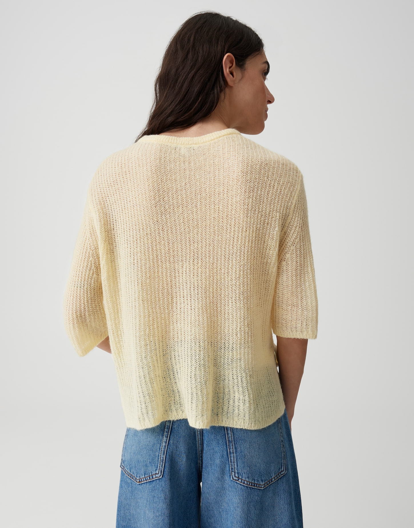 Dein luftiger Feinstrick-Pullover mit Seitenschlitzen