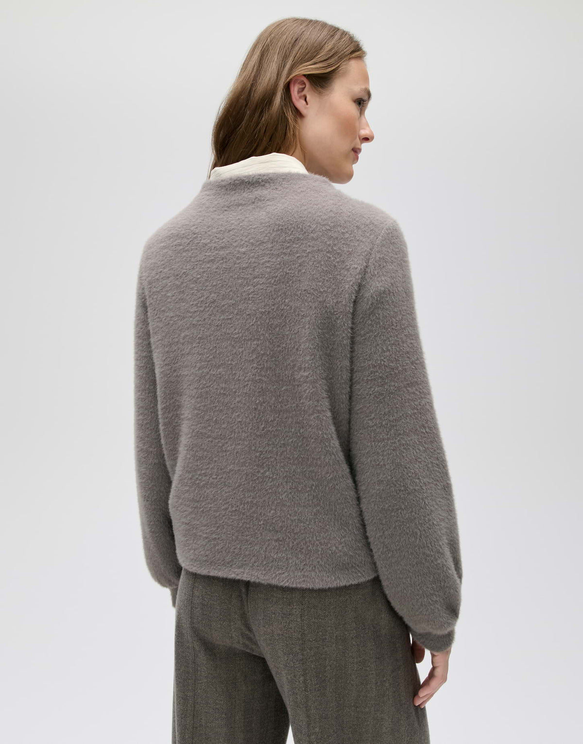 Der flauschige Mock-Neck-Pullover