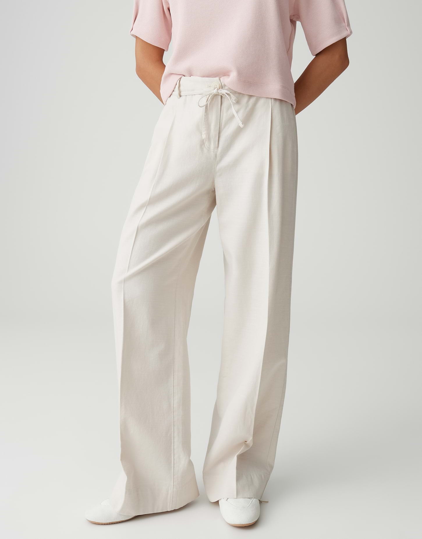 Die luftige Leinenhose mit Bindedetail
