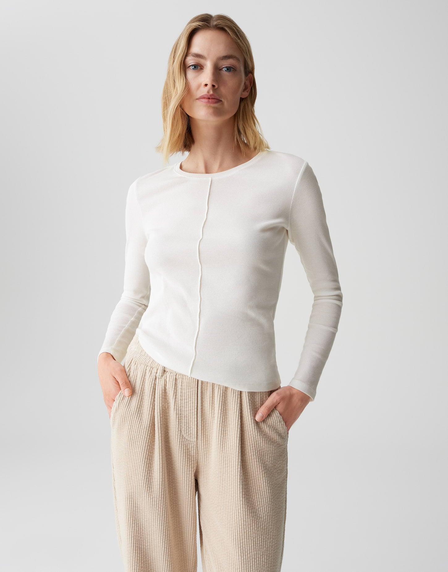 Langarmshirt mit feiner Rippstruktur