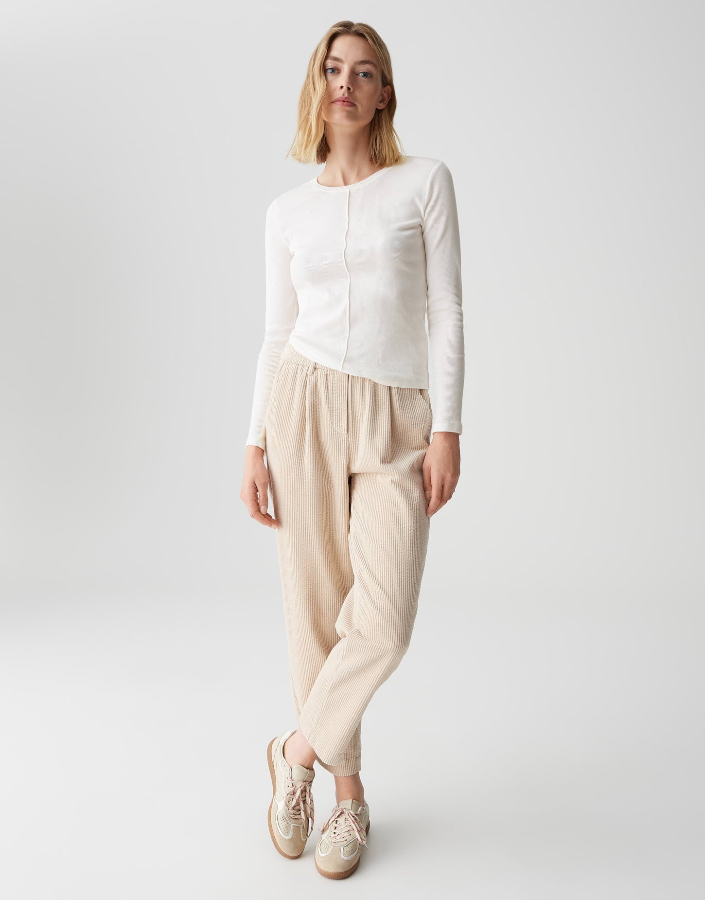 Langarmshirt mit feiner Rippstruktur