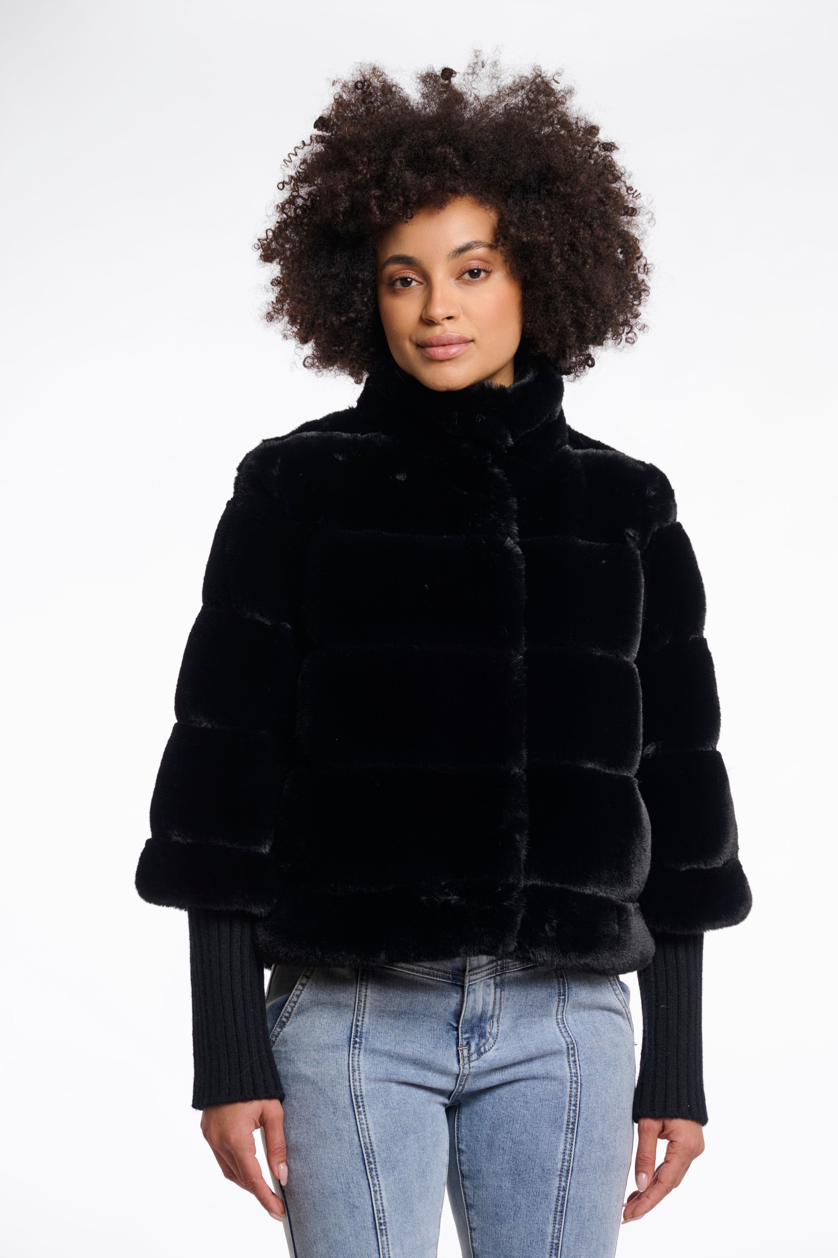 Faux Fur Jacke mit Strickärmeln "Feline"