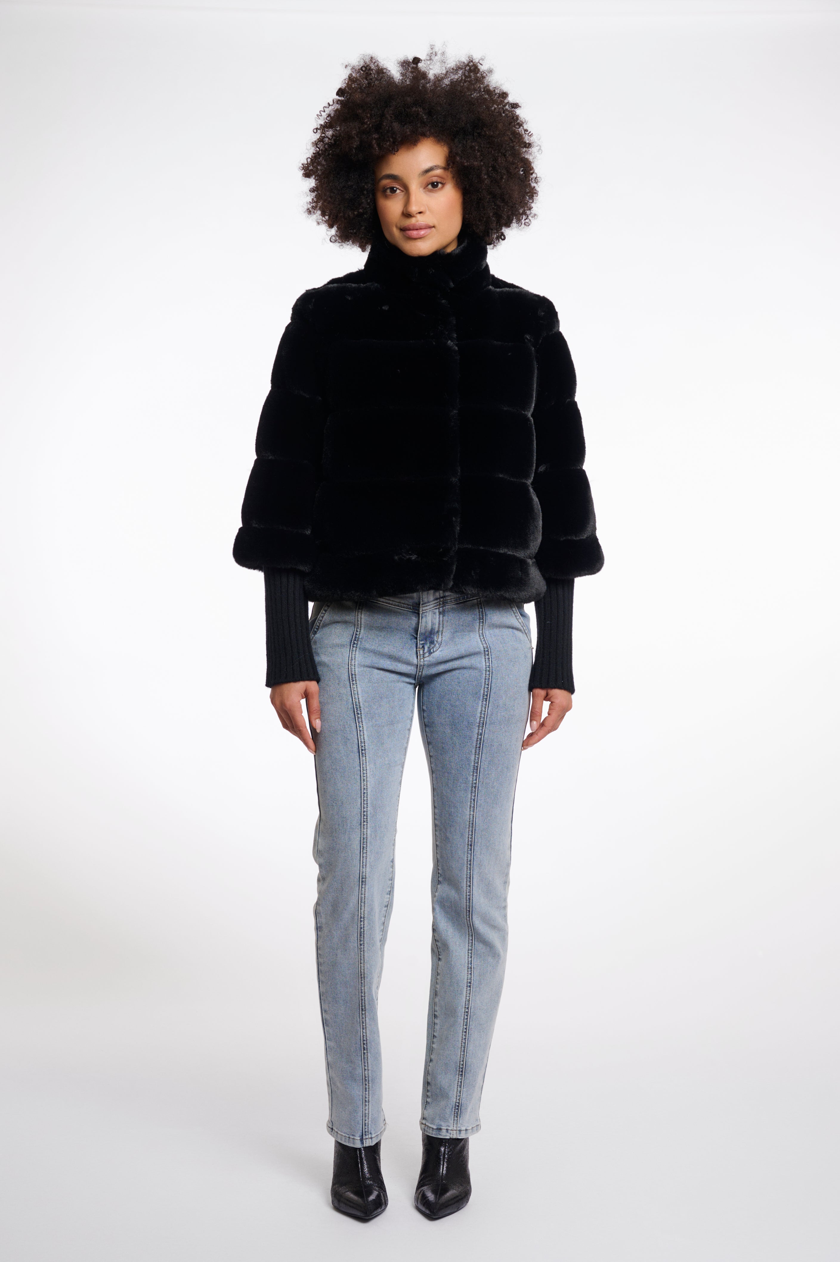 Faux Fur Jacke mit Strickärmeln "Feline"