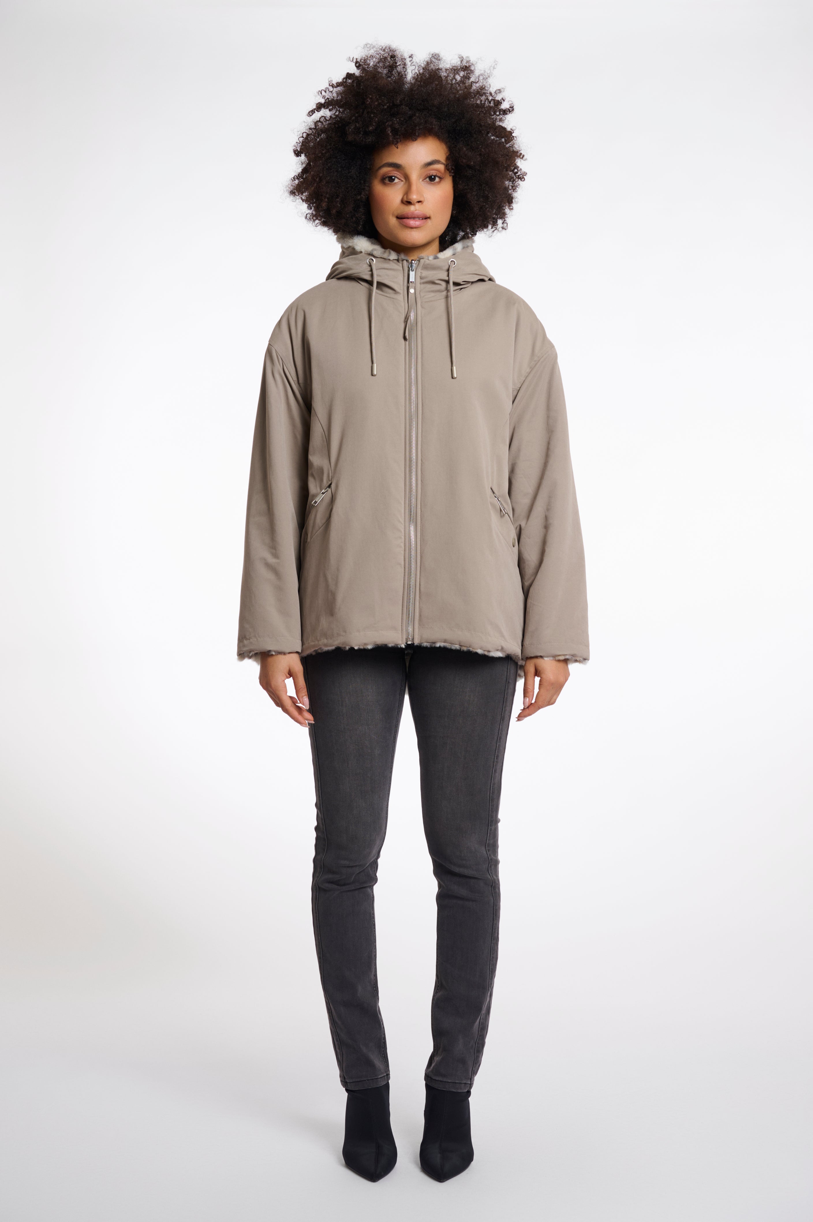 Wendbare Jacke mit Kapuze "Ines"