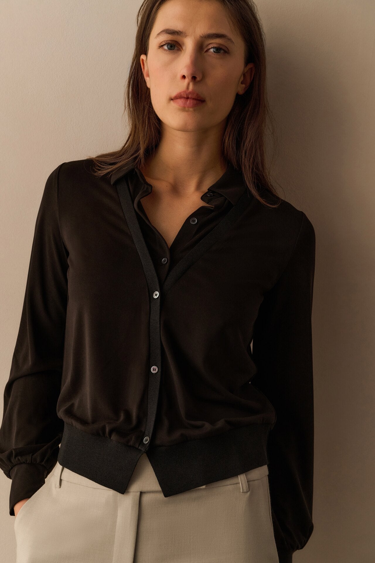 Stylishe Jerseybluse im angesagten Zwei-Lagen-Look