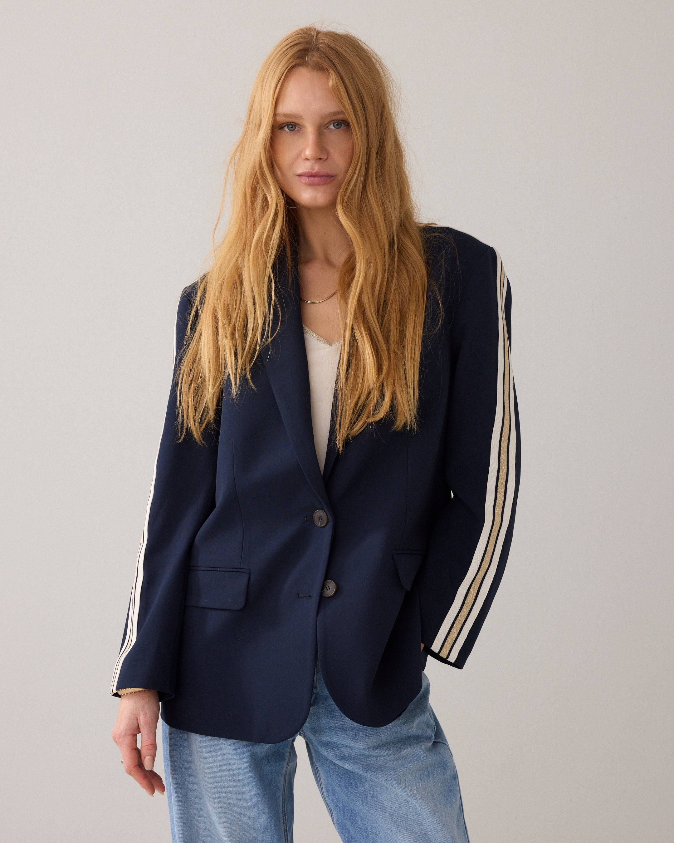 Relaxed Boyfriend Blazer mit sportiven Streifen