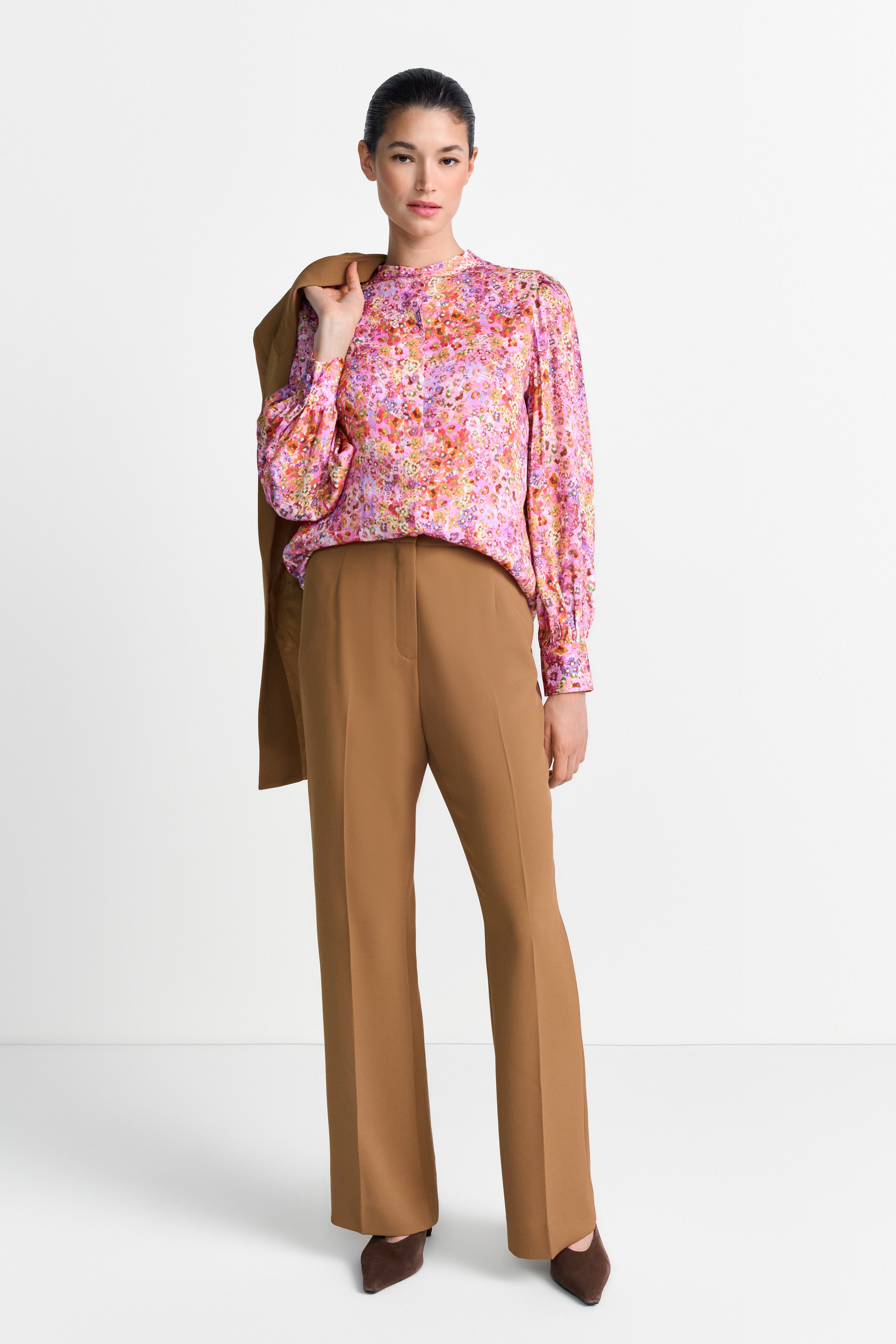 Bedruckte Bluse mit Schleife