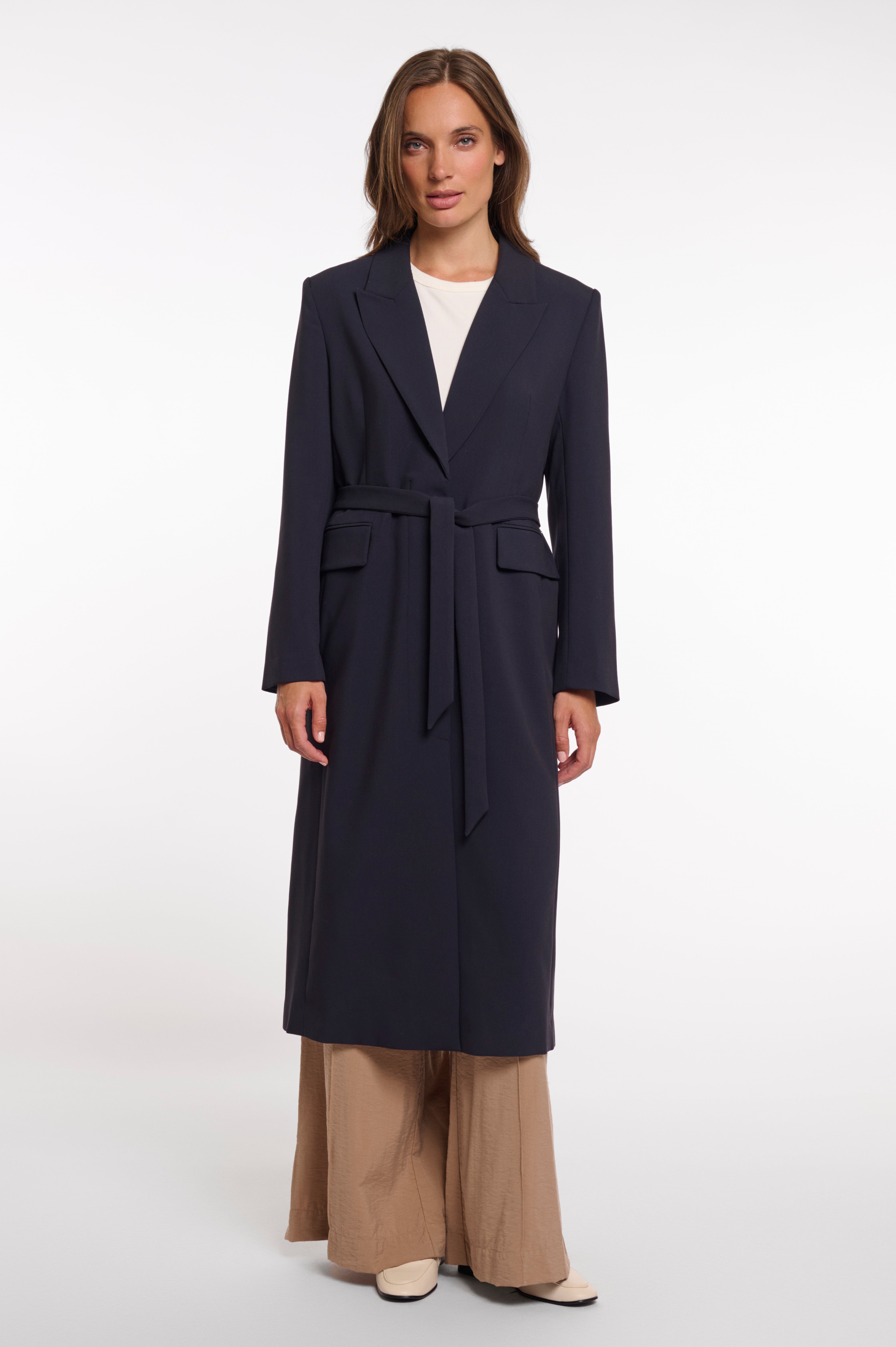 Langer, taillierter Mantel "Luana"