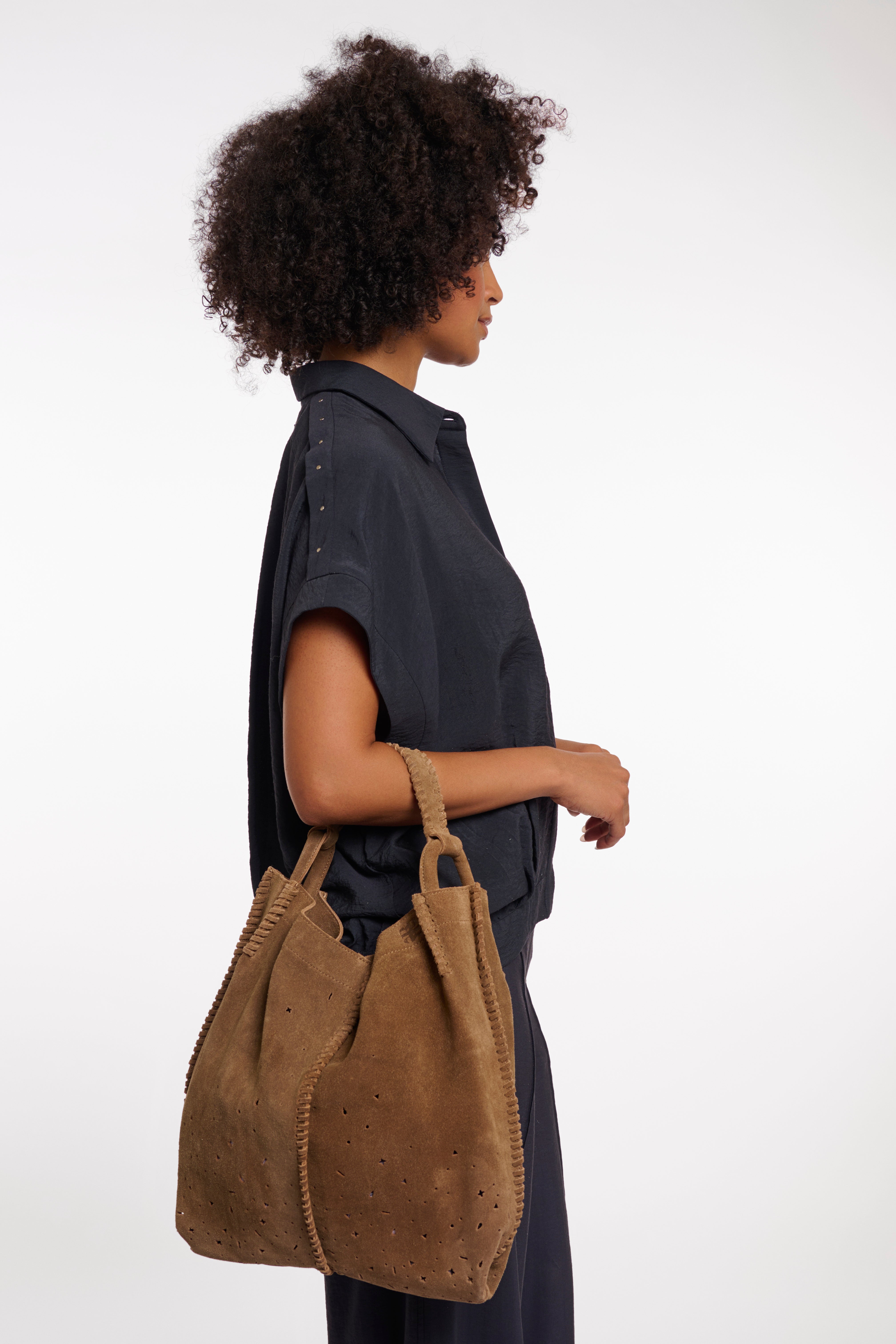 Lässige Shopper-Tasche mit kunstvollen Details "Sima"