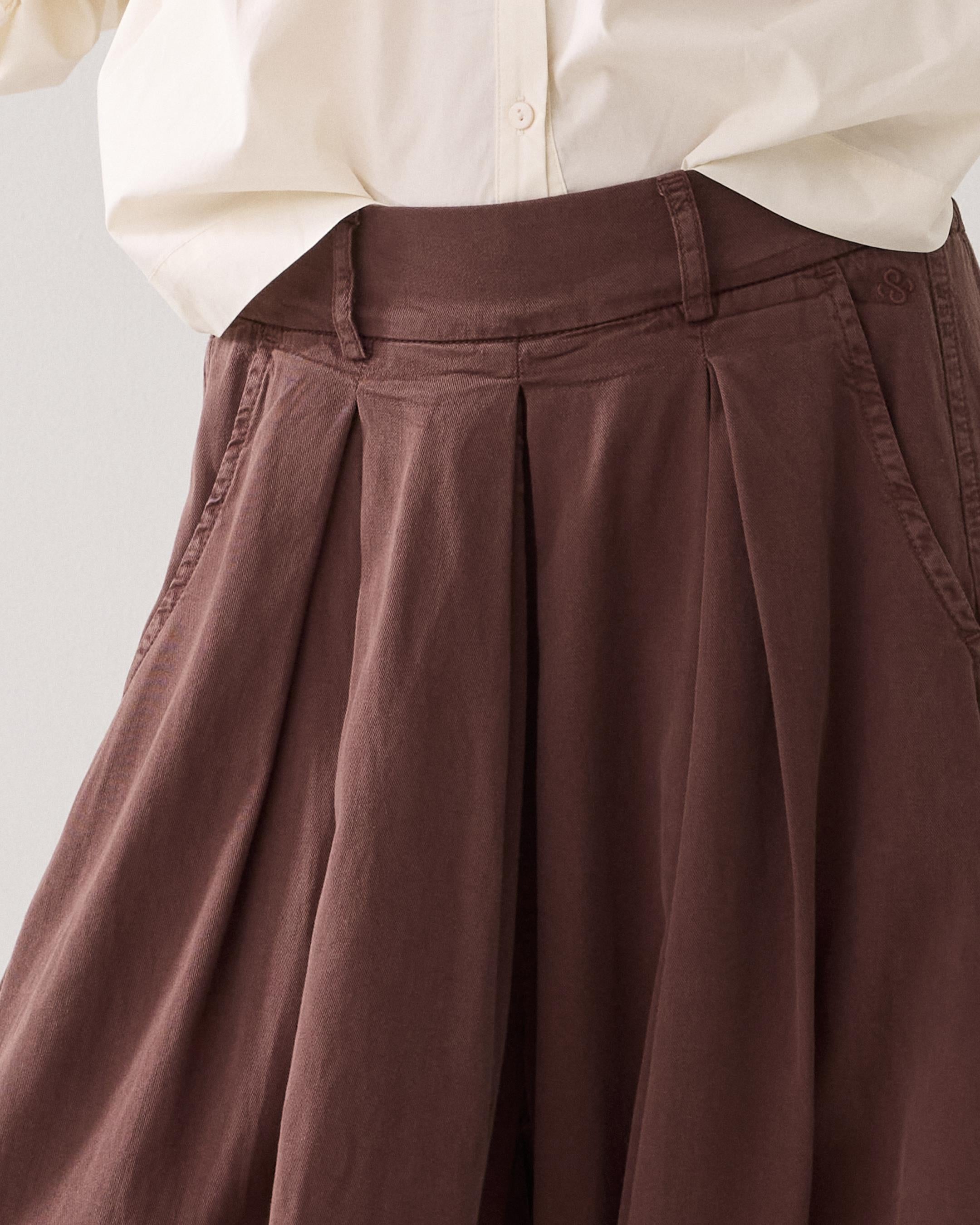 Palazzo-Hose mit fließendes Volumen in edlem Schokobraun