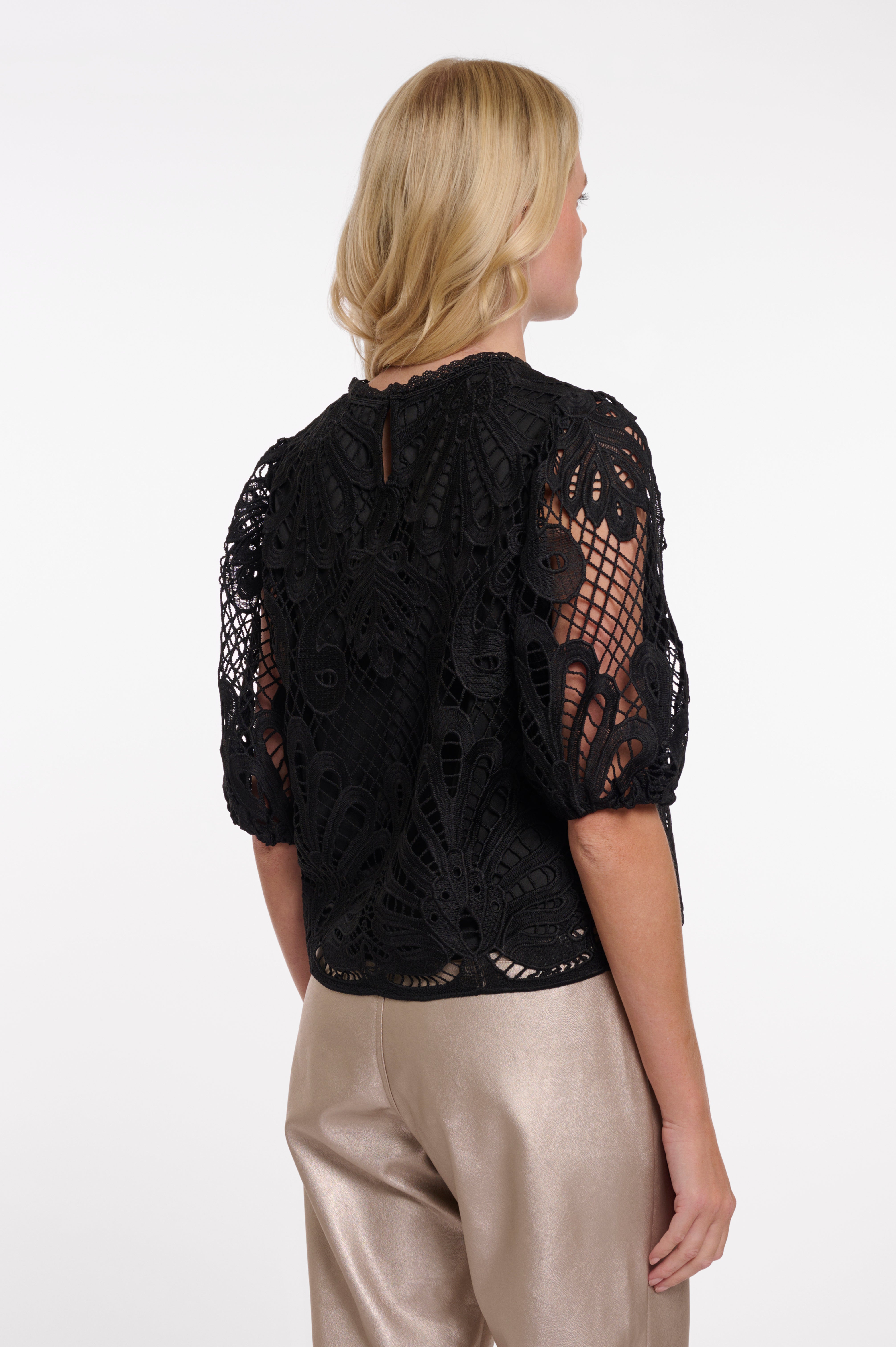 Neues Statement-Oberteil in Beige und Schwarz "Chantalle"