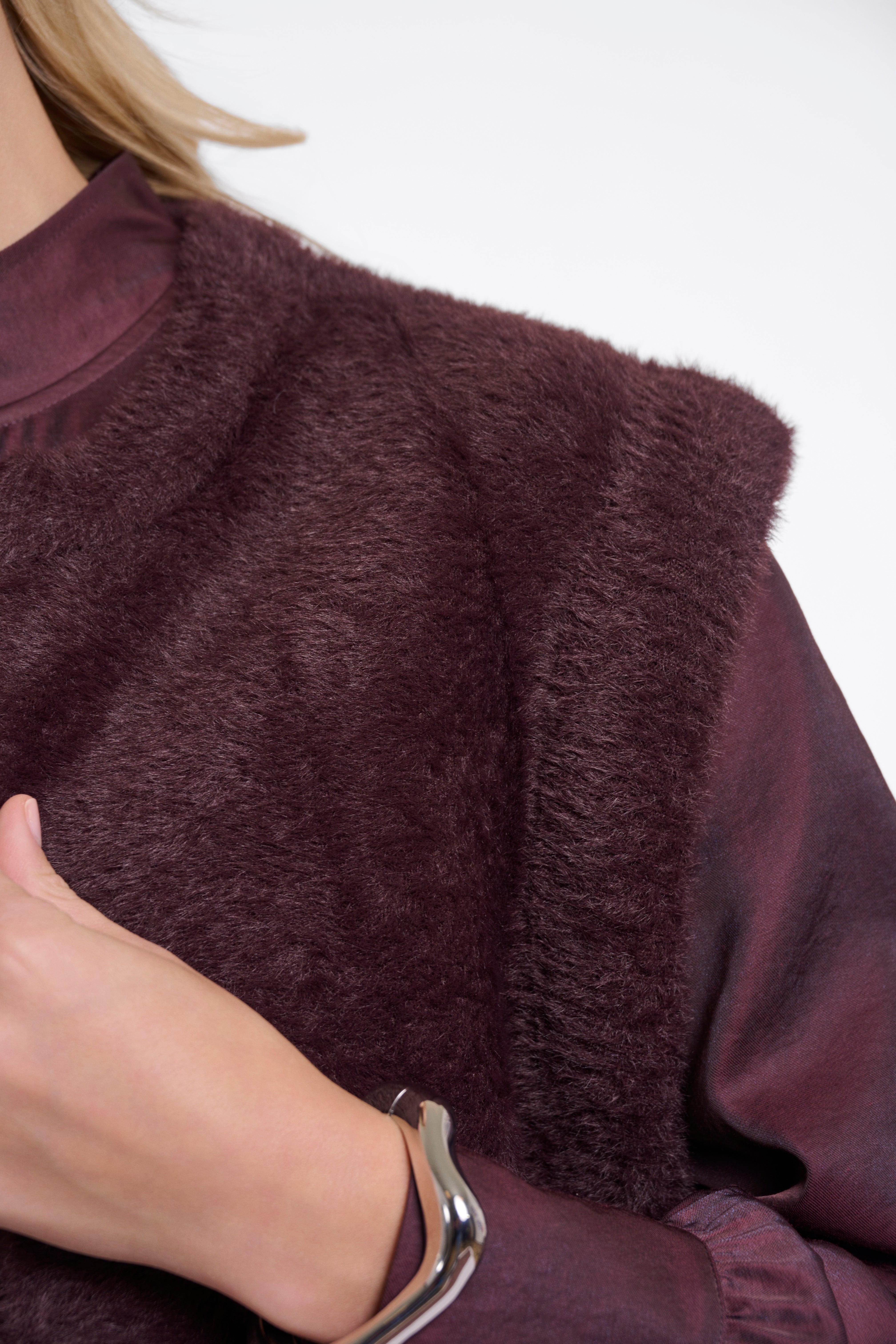 Flauschige Strickweste