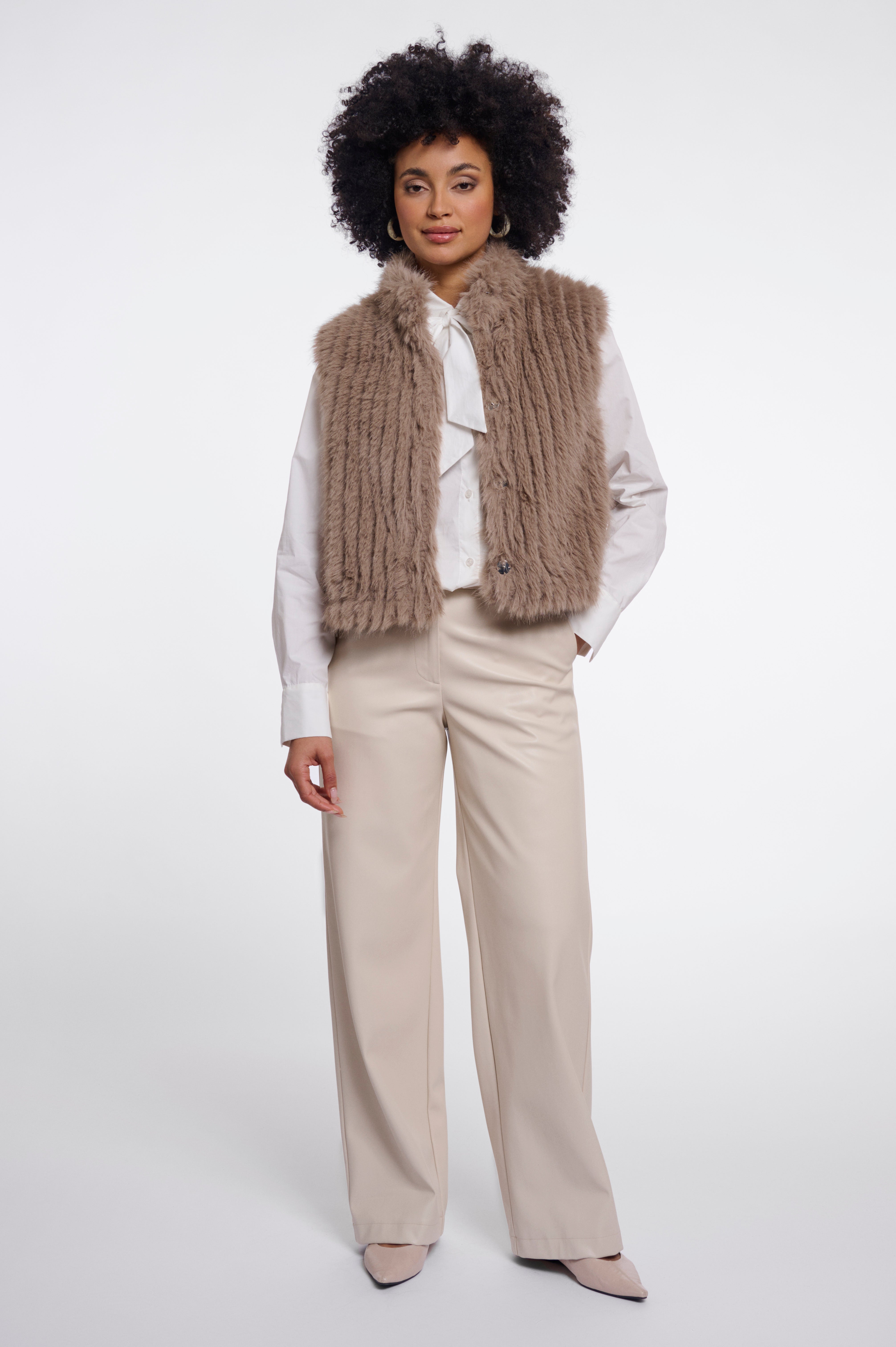 Edler Fake-Fur-Chic: Deine neue Weste in Fell-Optik