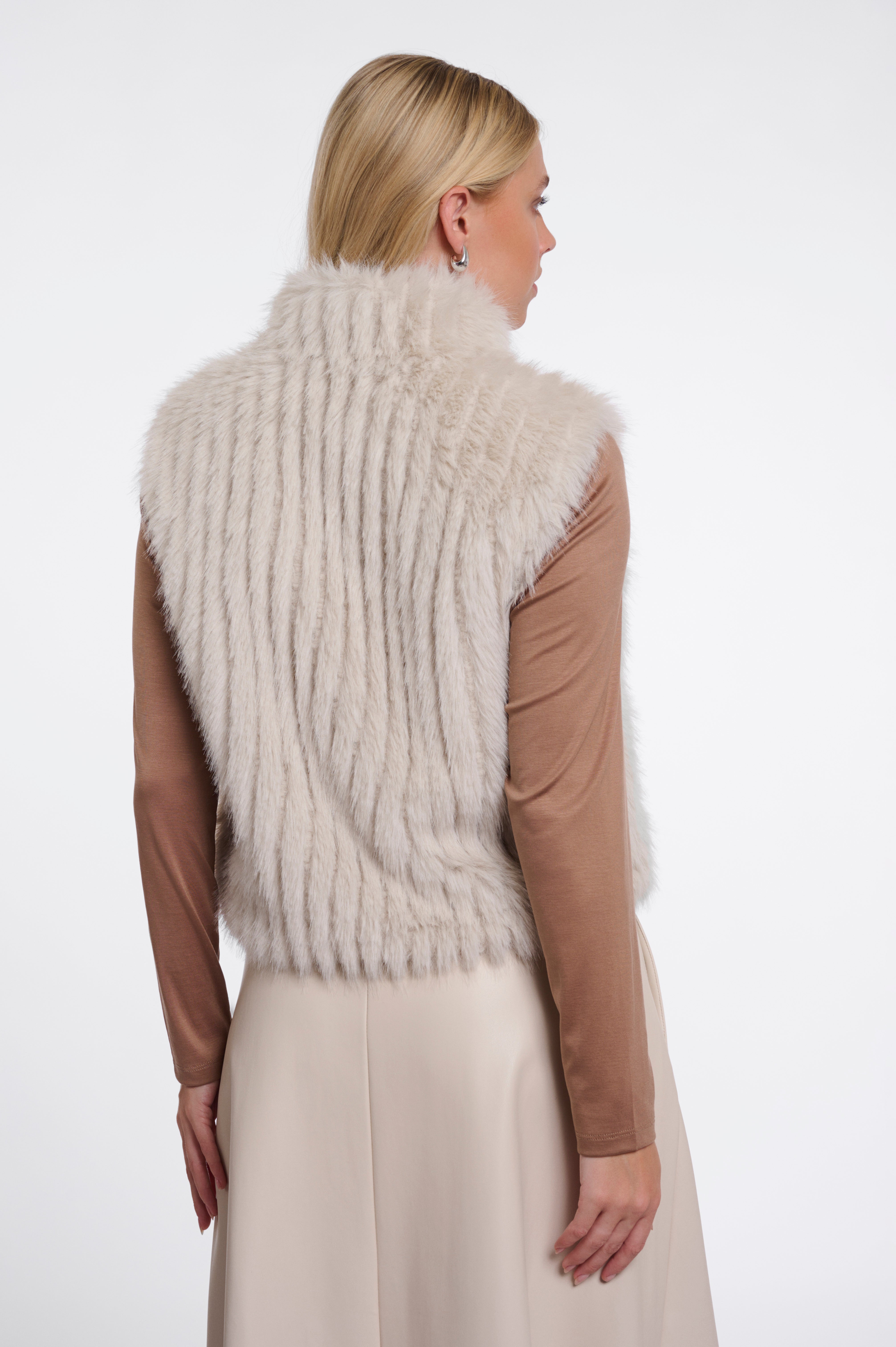 Edler Fake-Fur-Chic: Deine neue Weste in Fell-Optik