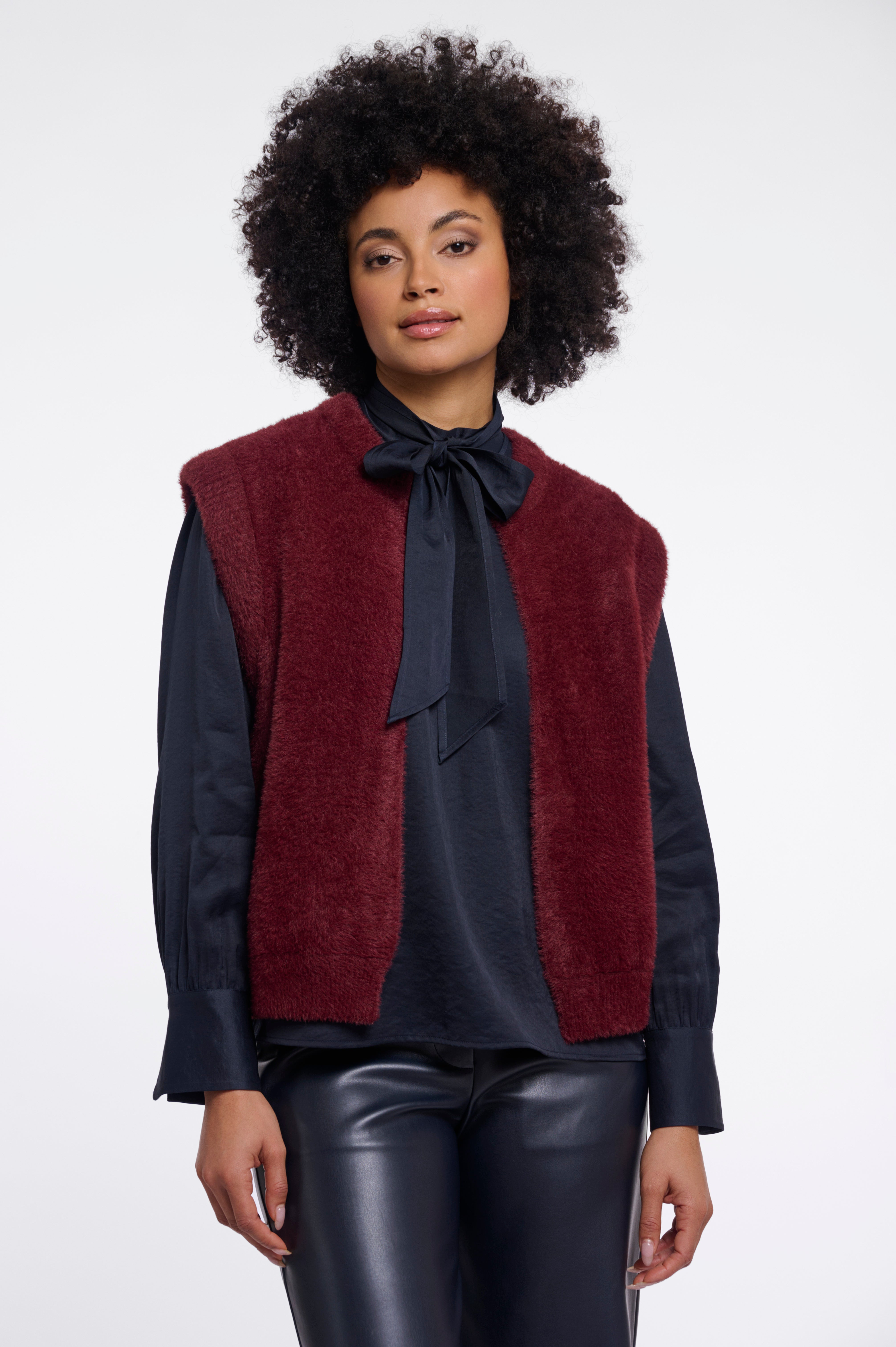 Flauschige Strickweste