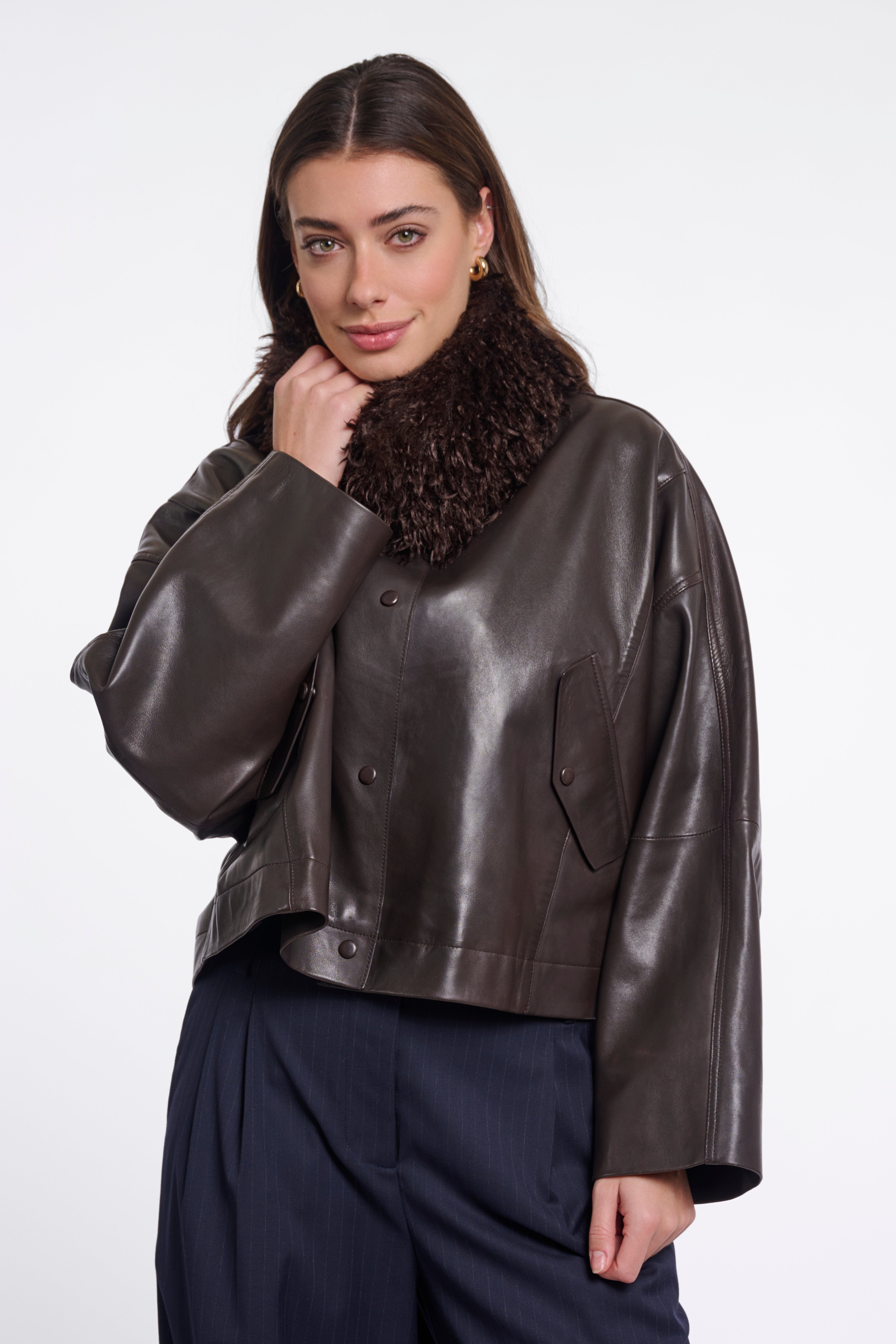 Kuscheliger Curly-Schal mit Magnetverschluss – Dein Winter-Highlight