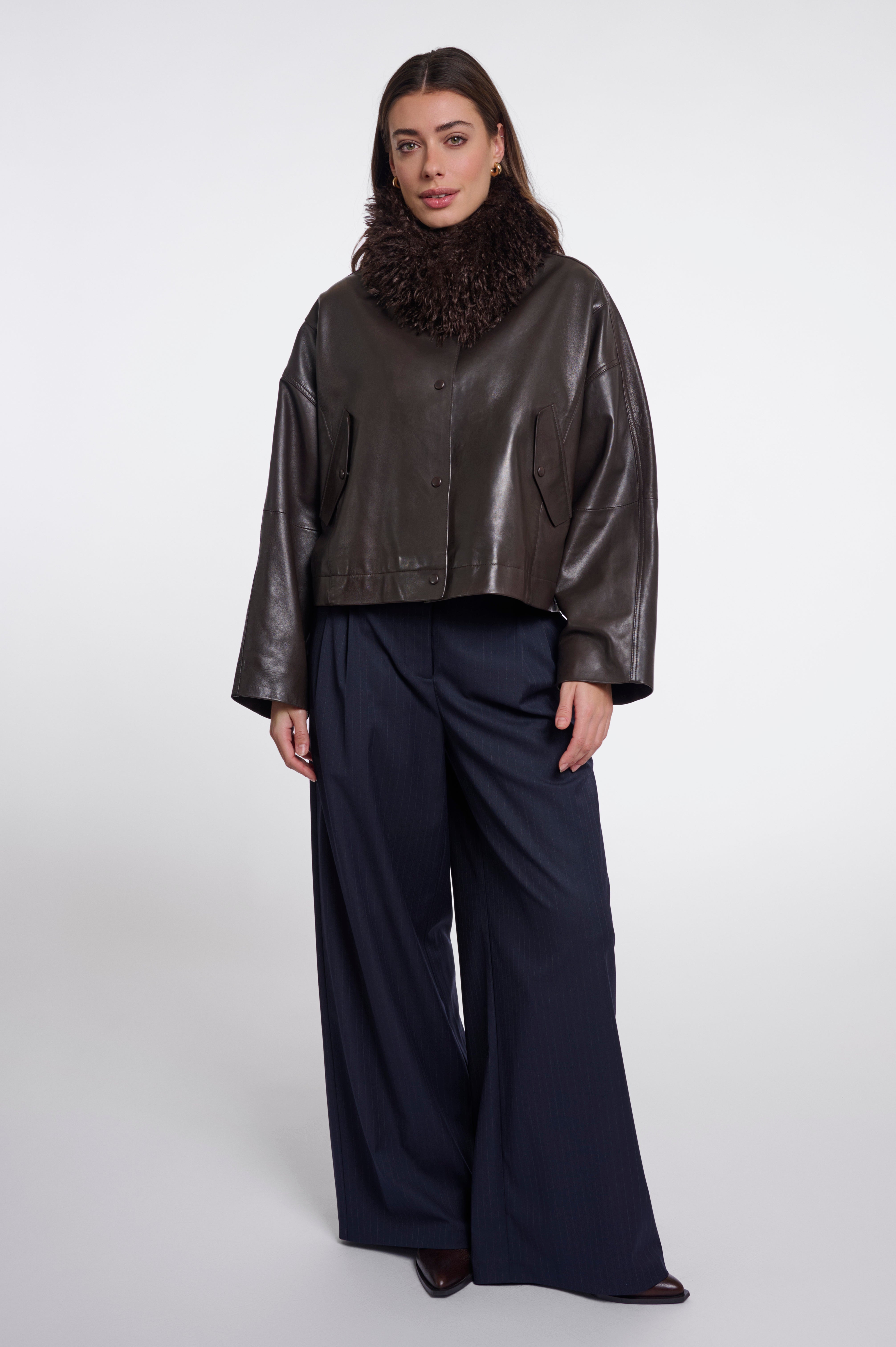 Kuscheliger Curly-Schal mit Magnetverschluss – Dein Winter-Highlight