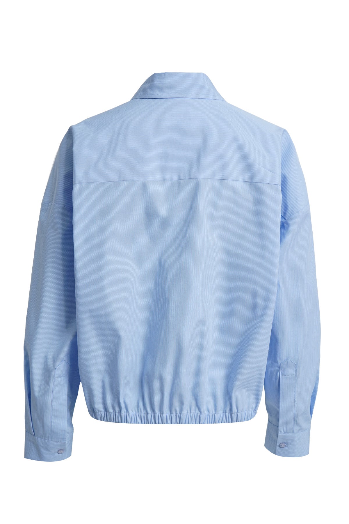 Klassische Streifenbluse im modernen Blouson-Stil