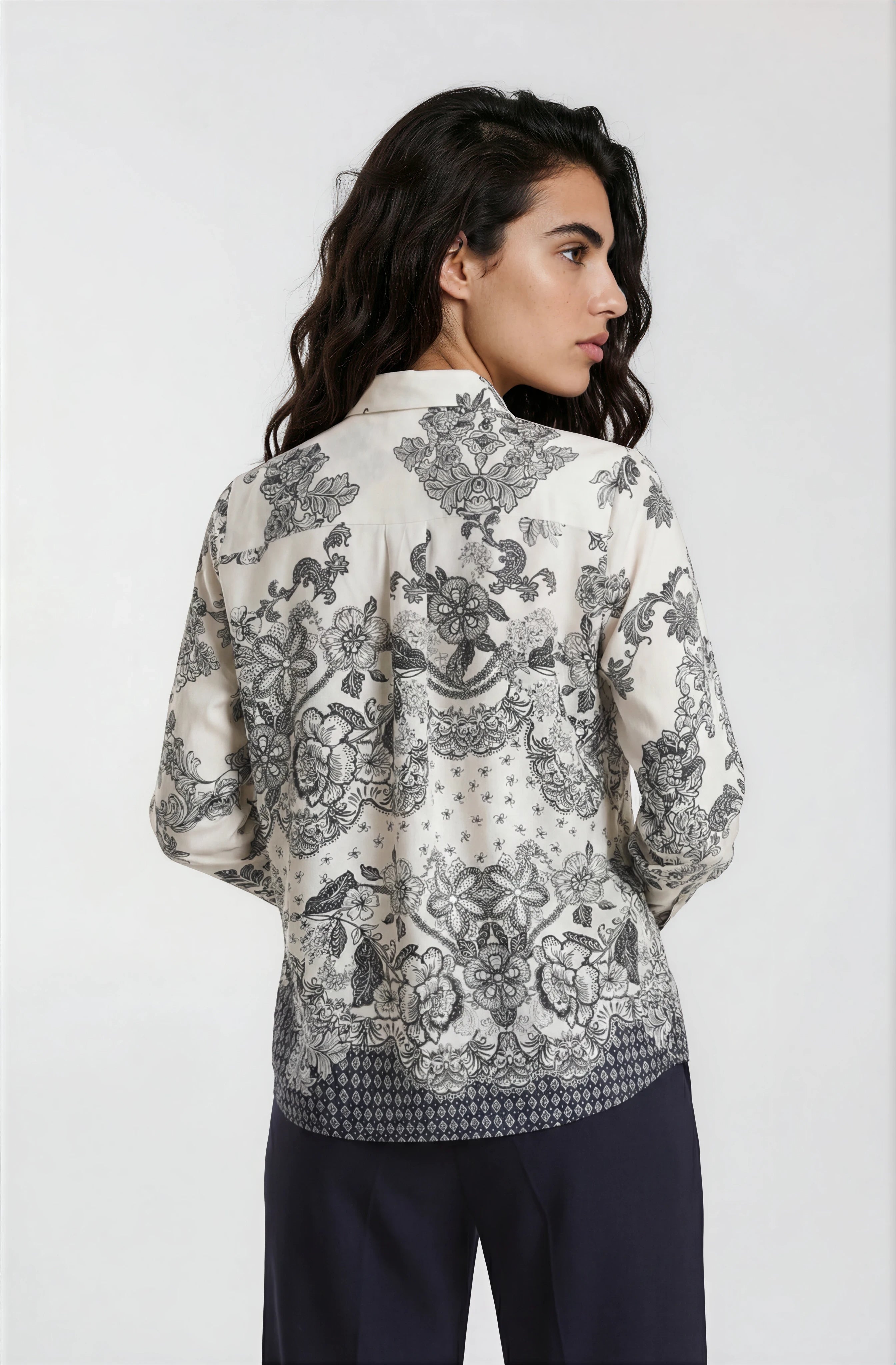 Elegante Muster-Mix-Bluse mit floralem Allover-Print