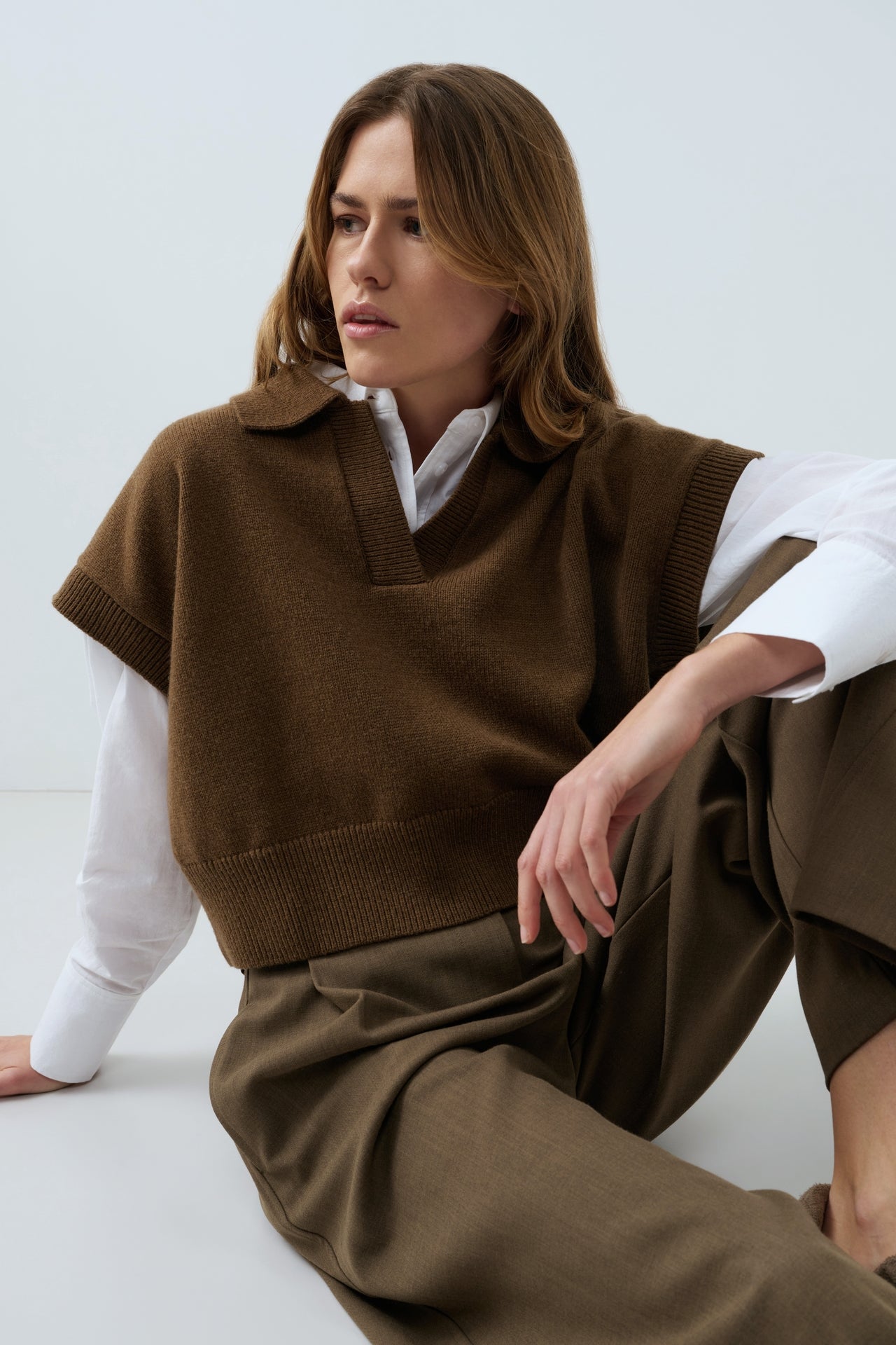 Lässiger Strickspenzer mit modernem Polokragen