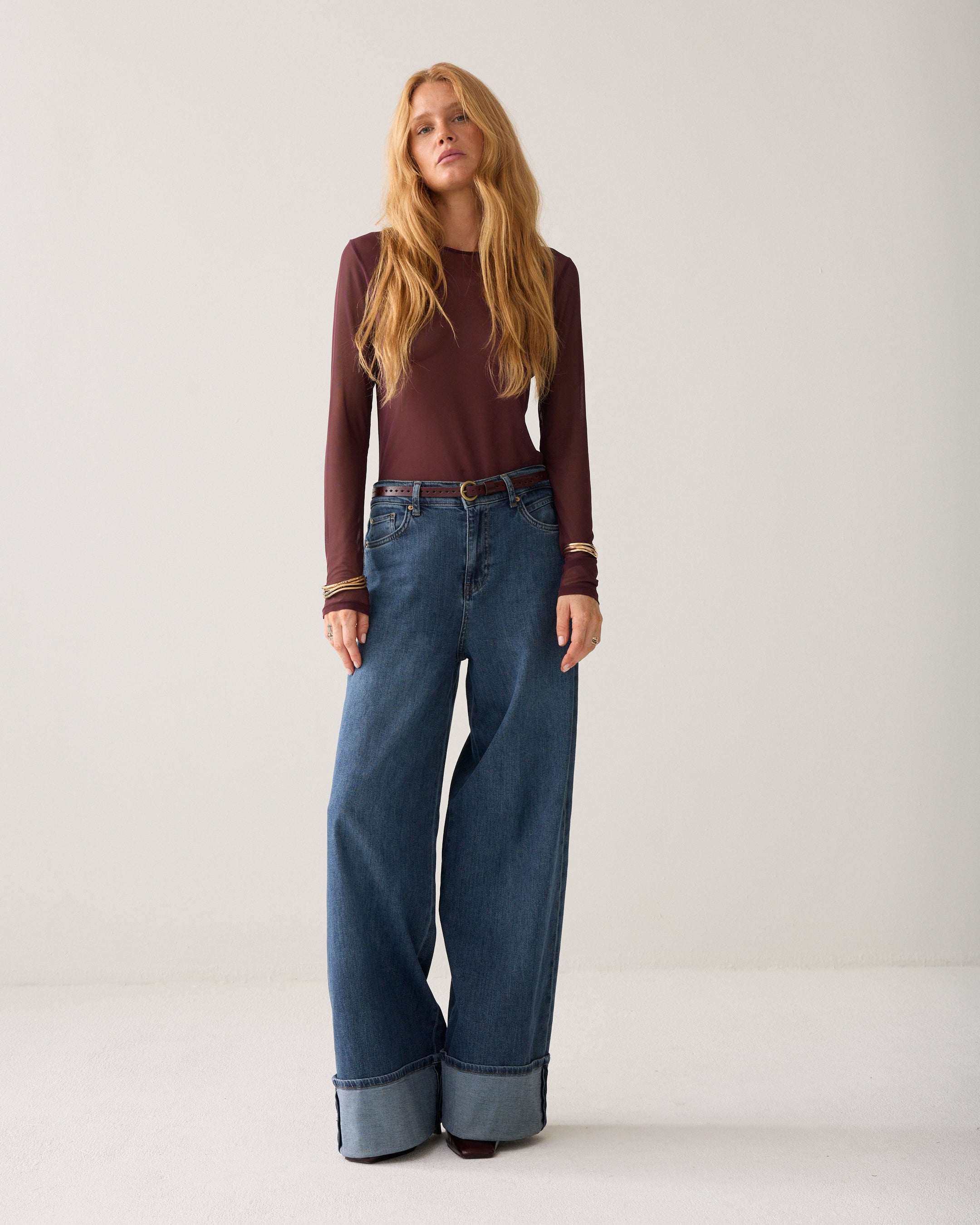Mesh-Longsleeve mit elegantem Twist