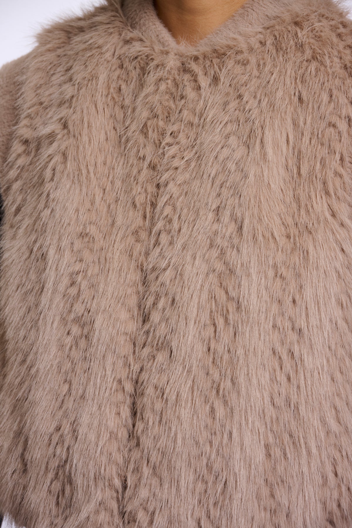 Die Faux-Fur Weste Alvita