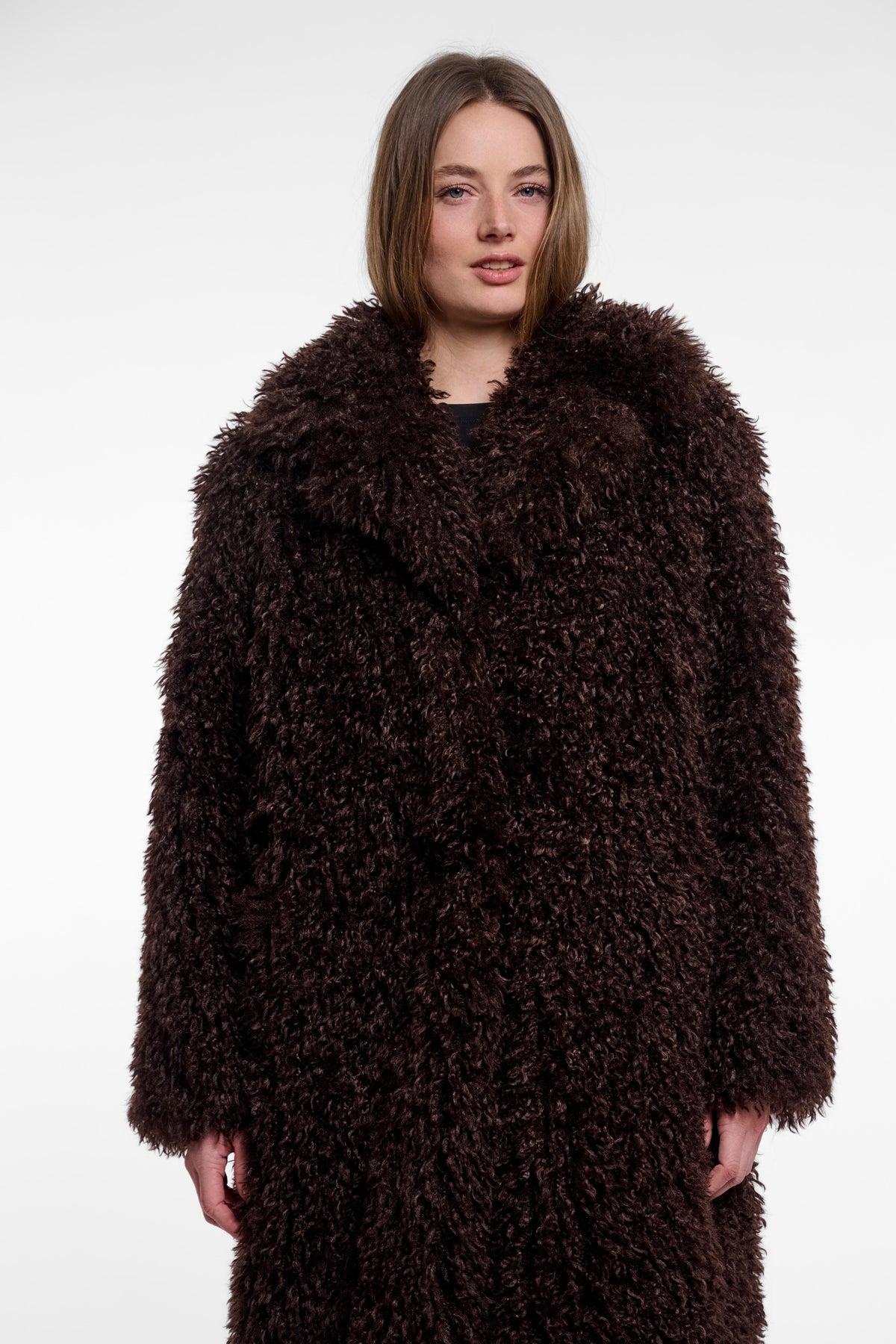 Der Bouclé-Wollmantel LiasLong