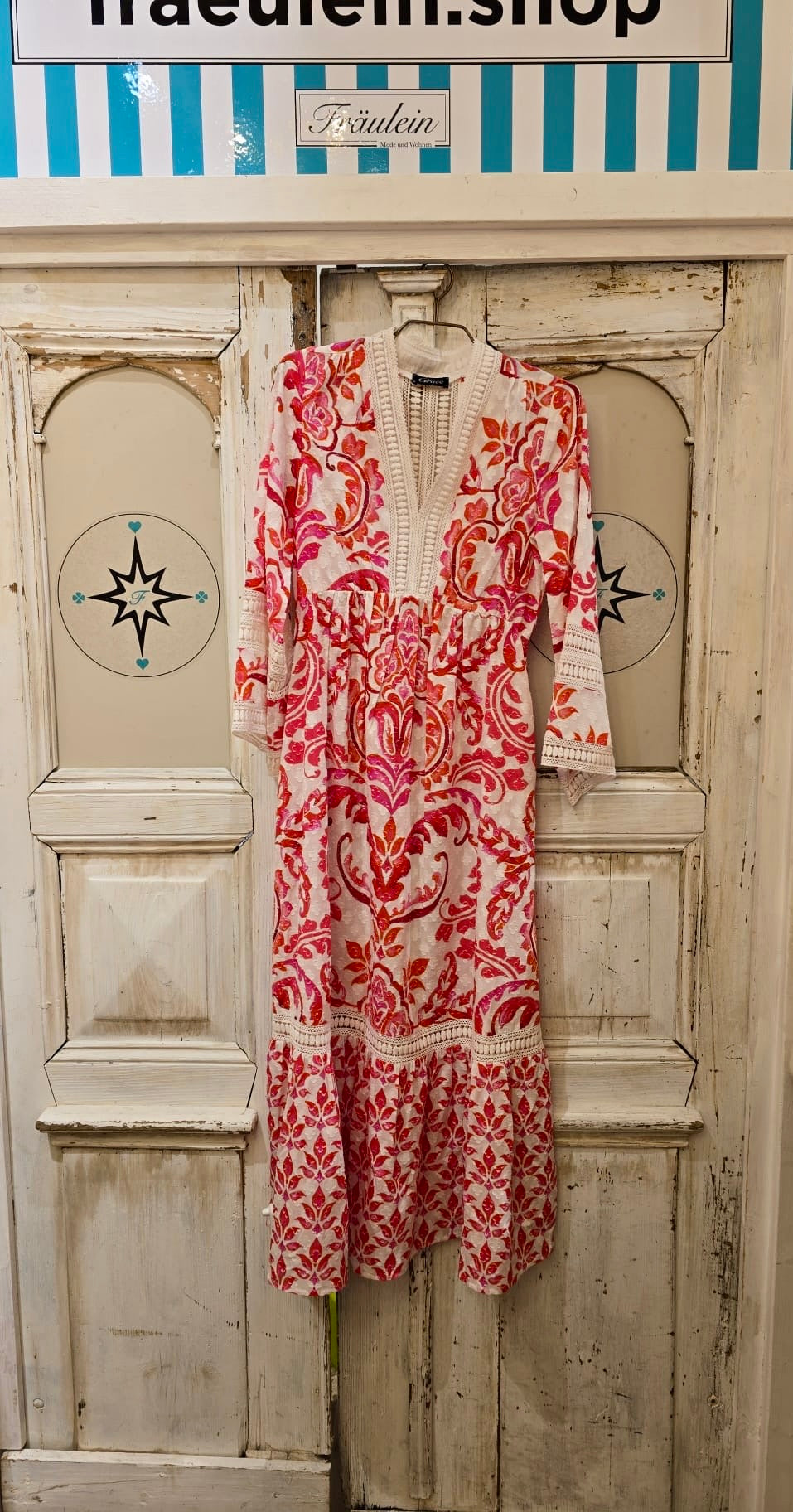 Maxikleid mit kunstvollem Paisley-Print